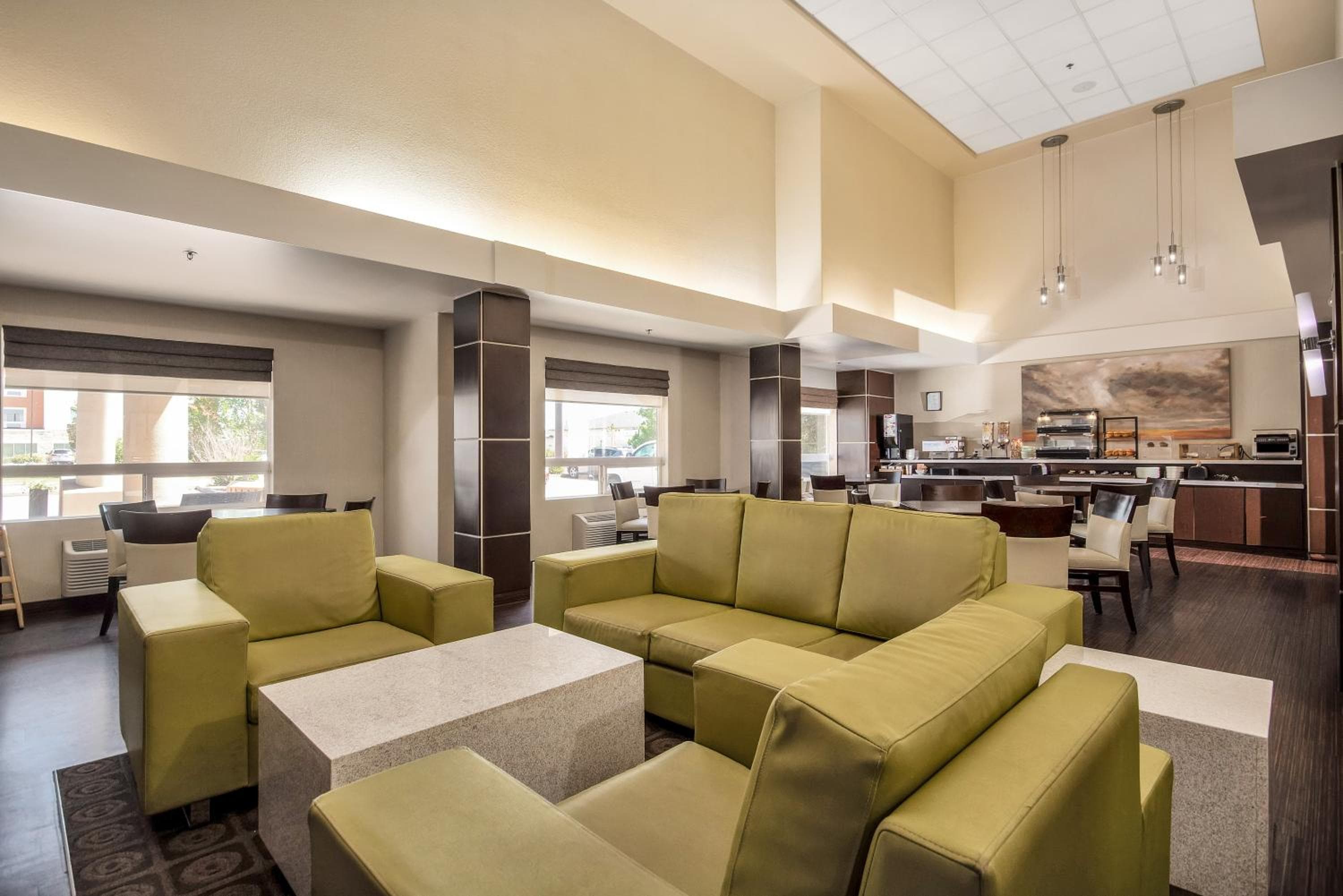 Home Inn & Suites Regina East, Regina, photo 5