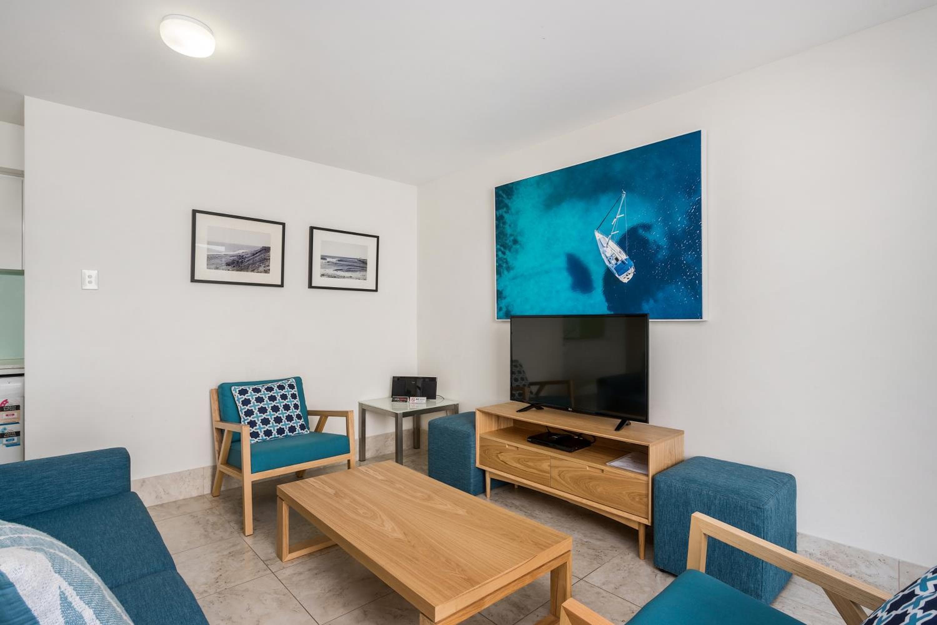 Bayview Beachfront Apartments, in town right on the beach, Byron Bay, photo 6