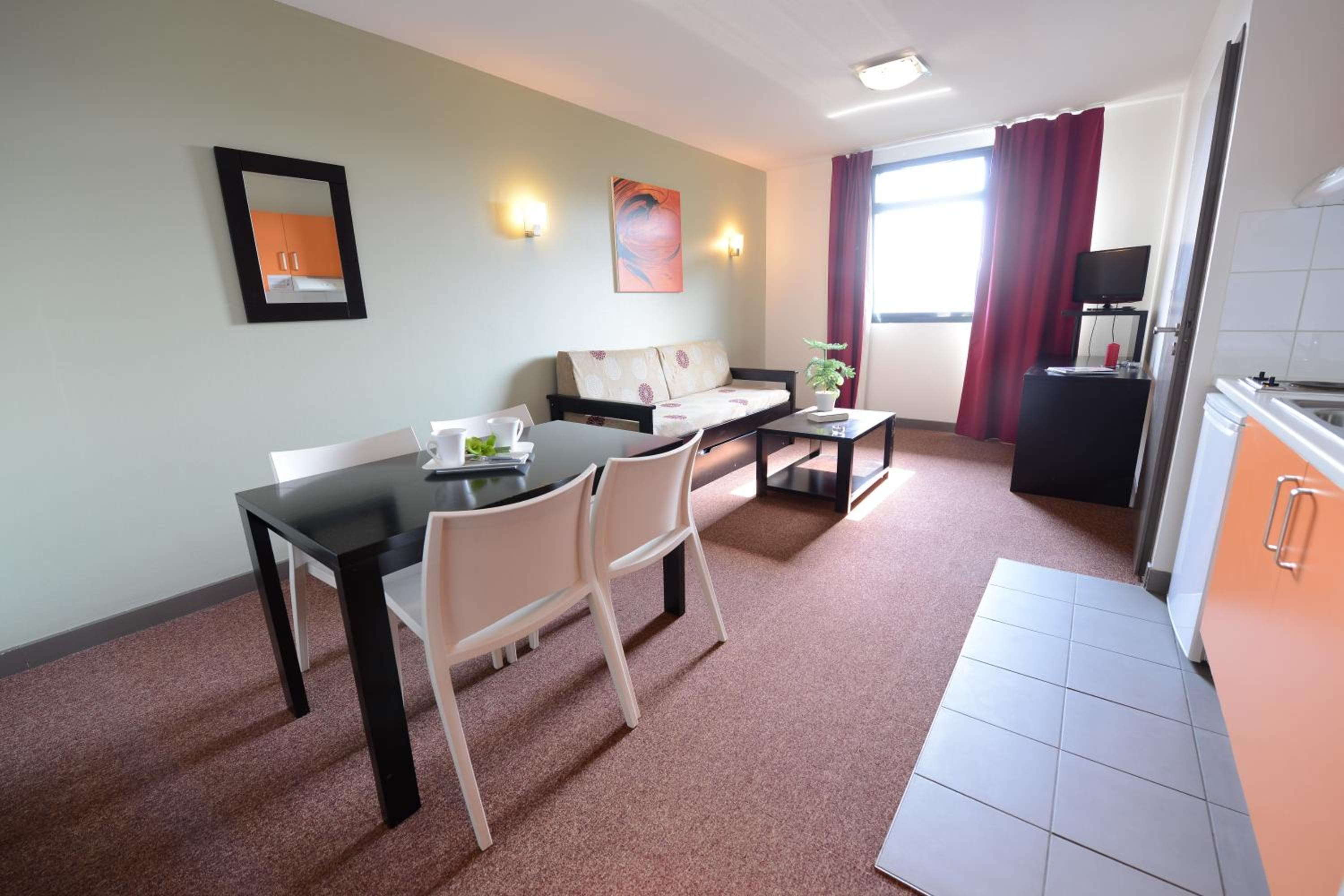 Residhotel Lyon Lamartine, Tassin-la-Demi-Lune, photo 2