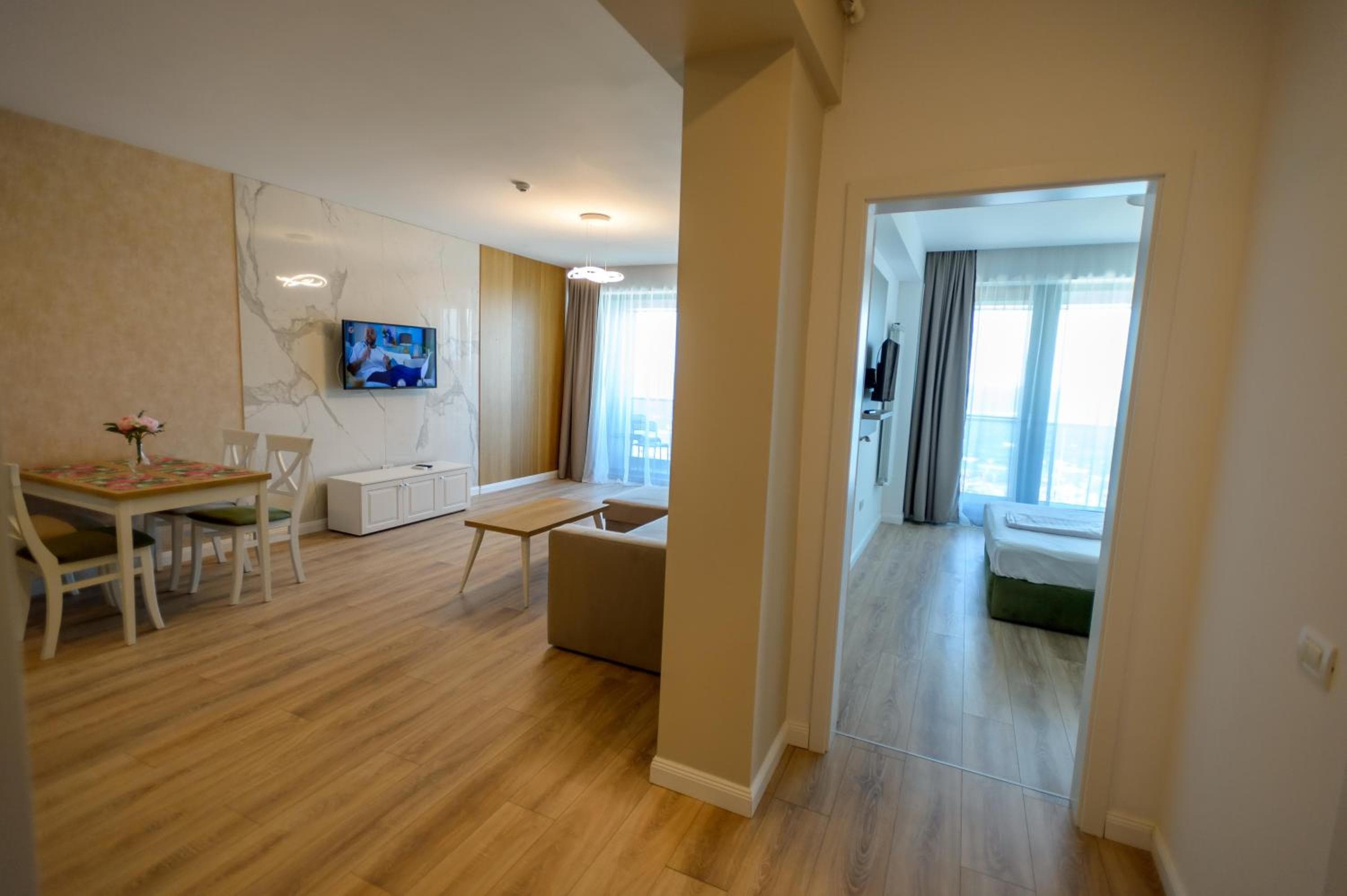 Plazza Mamaia Nord, Mamaia Nord, photo 5