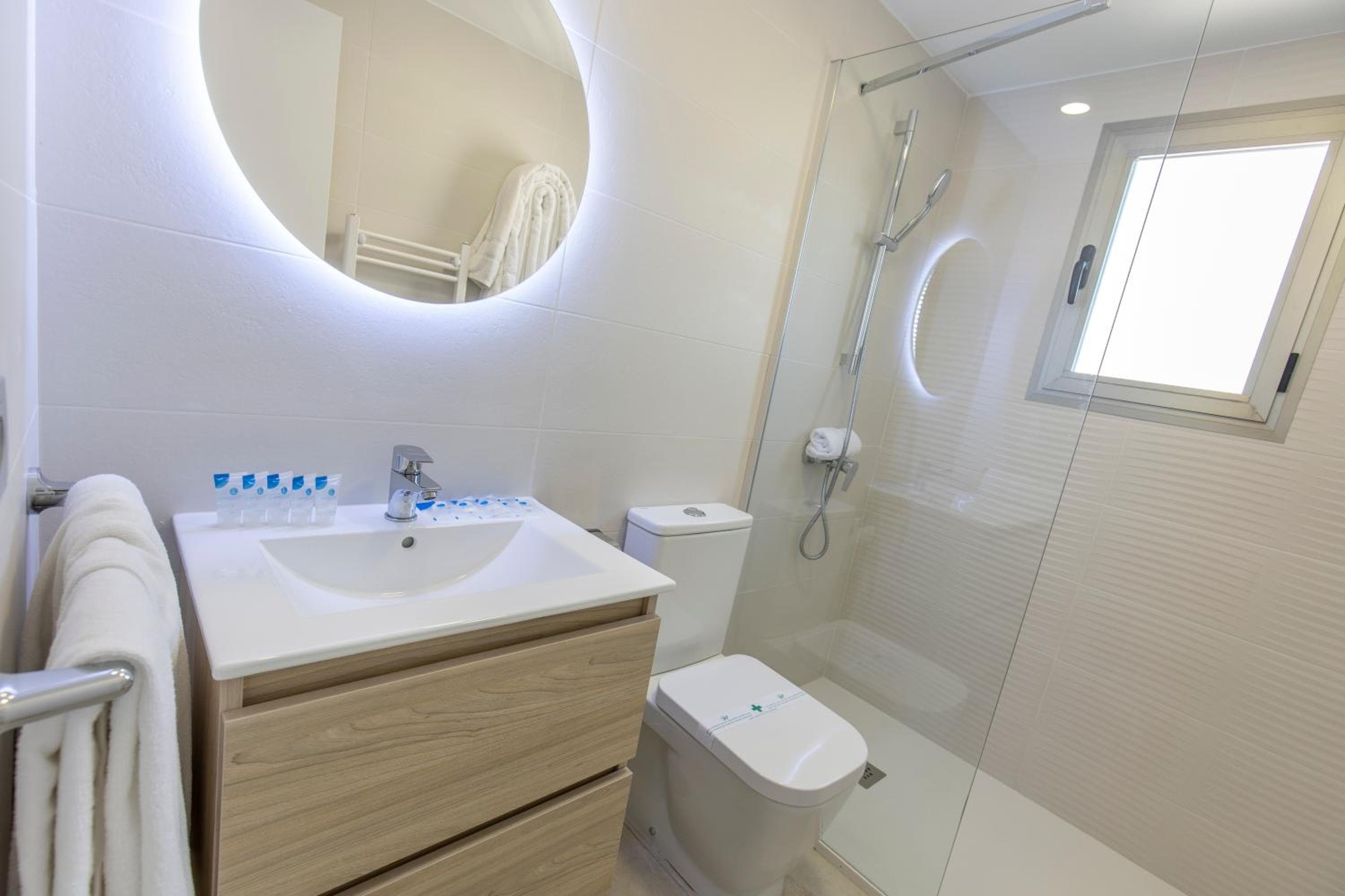 Aparthotel BCL Levante Beach, Benidorm, photo 6