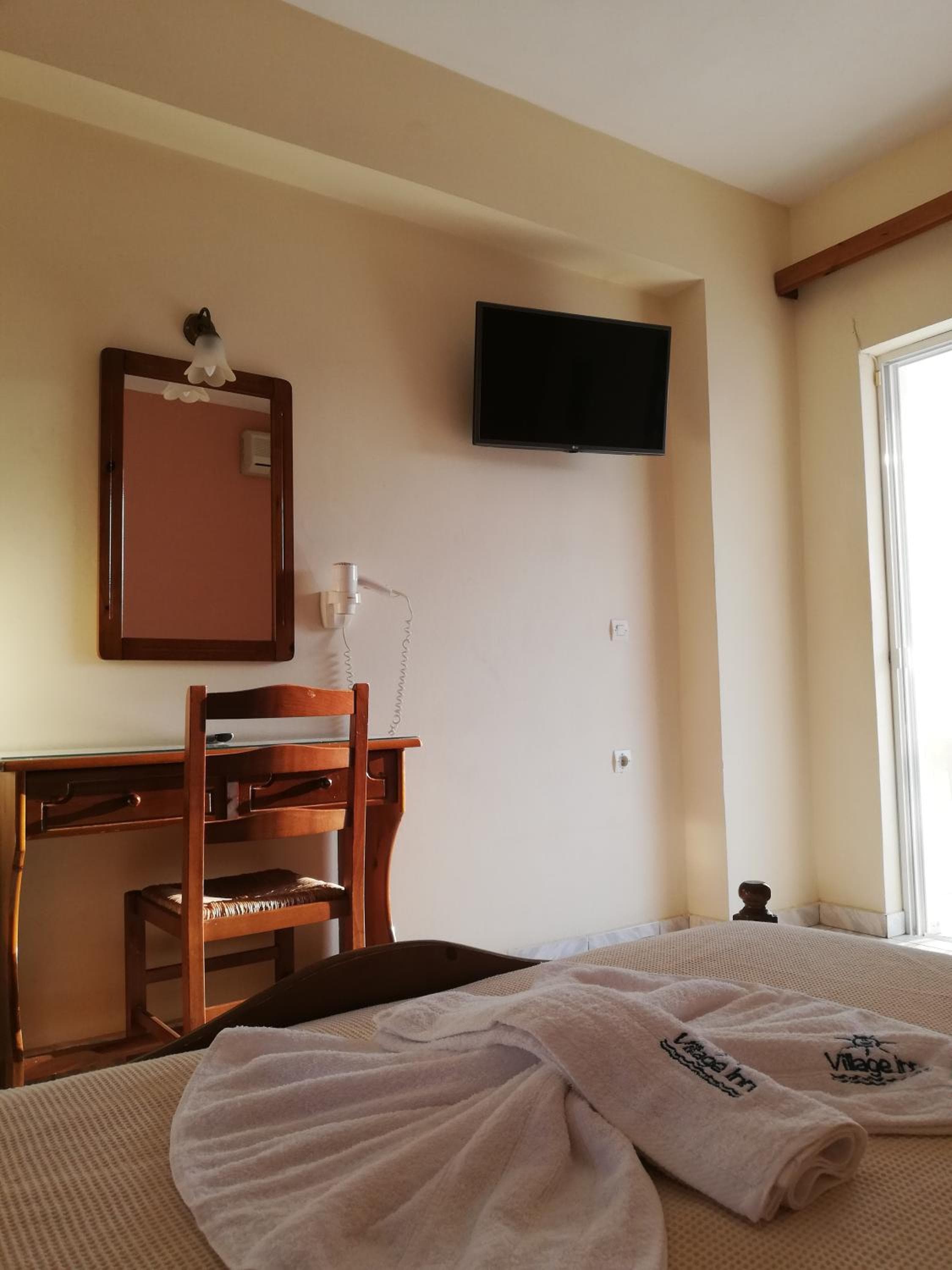 Village Inn Studios & Family Apartments, Laganas, photo 4
