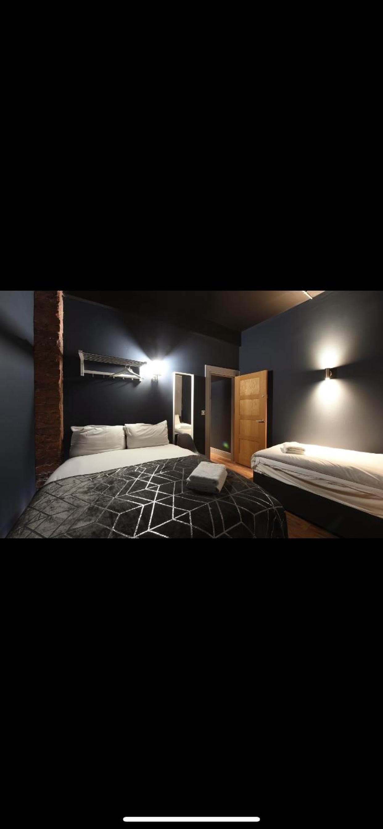 Swan Street Townhouse Hot Tub & Roof Terrace, Manchester, photo 2