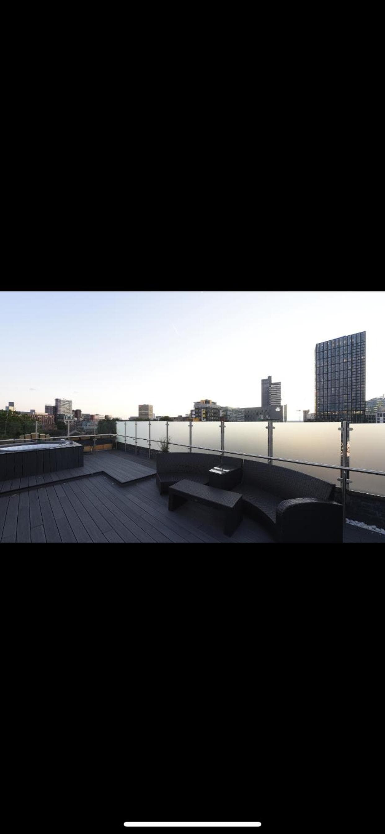 Swan Street Townhouse Hot Tub & Roof Terrace, Manchester, photo 3