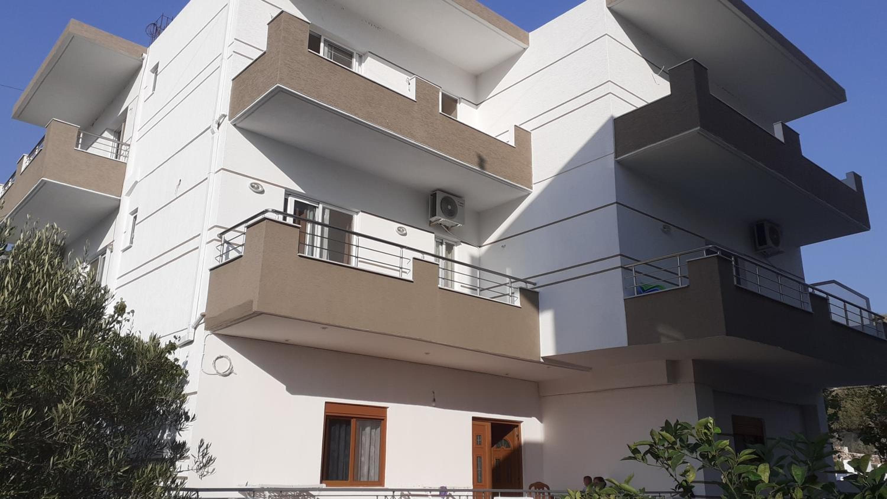 Durmishi Rooms & Apartments & Beach, Sarandë