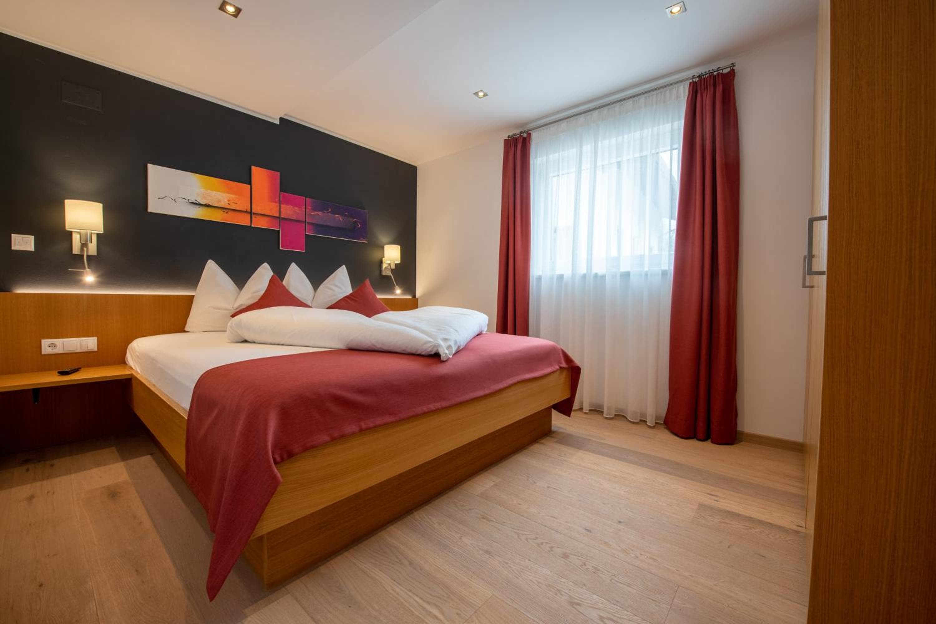 Lapis Monti Apartments & Suites, Burgusio, photo 6
