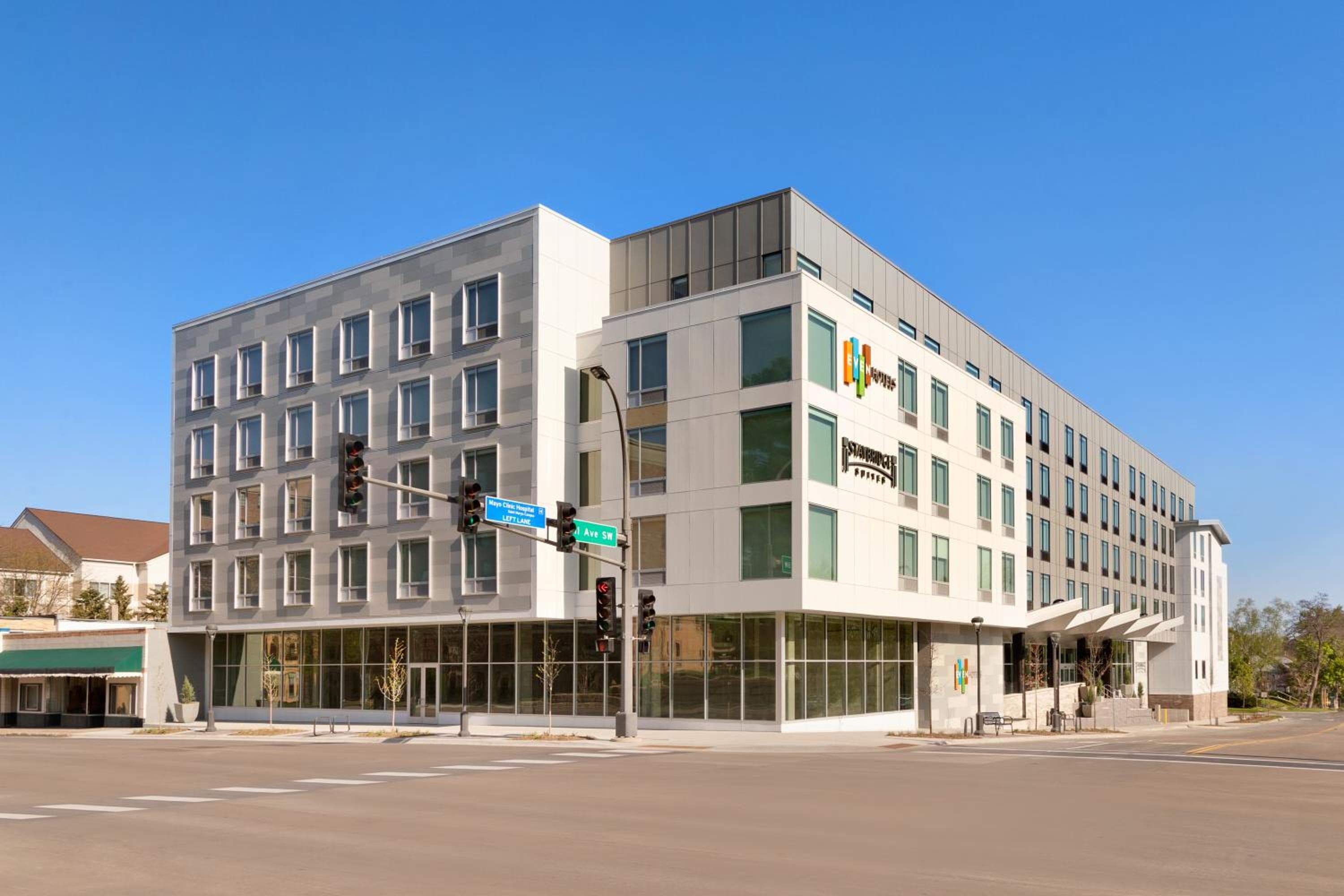 Staybridge Suites Rochester - Mayo Clinic Area by IHG, Rochester