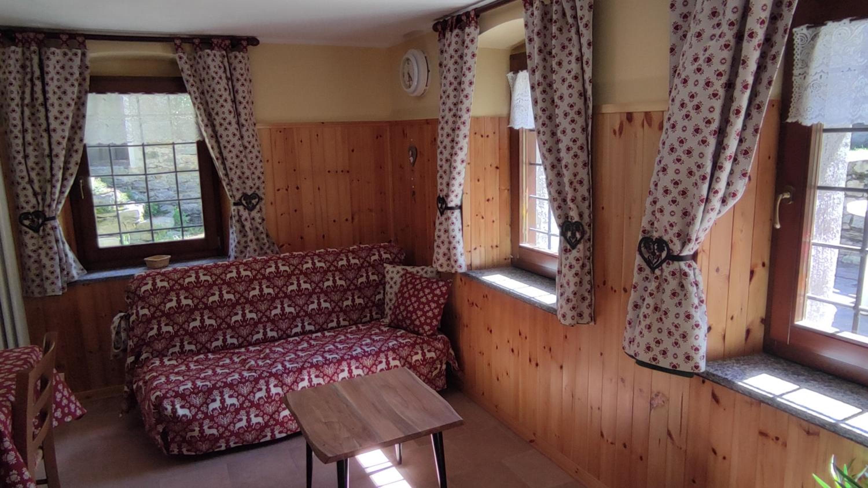 Casa Vacanze: Maison Des Gnomes, Challand Saint Anselme, photo 3