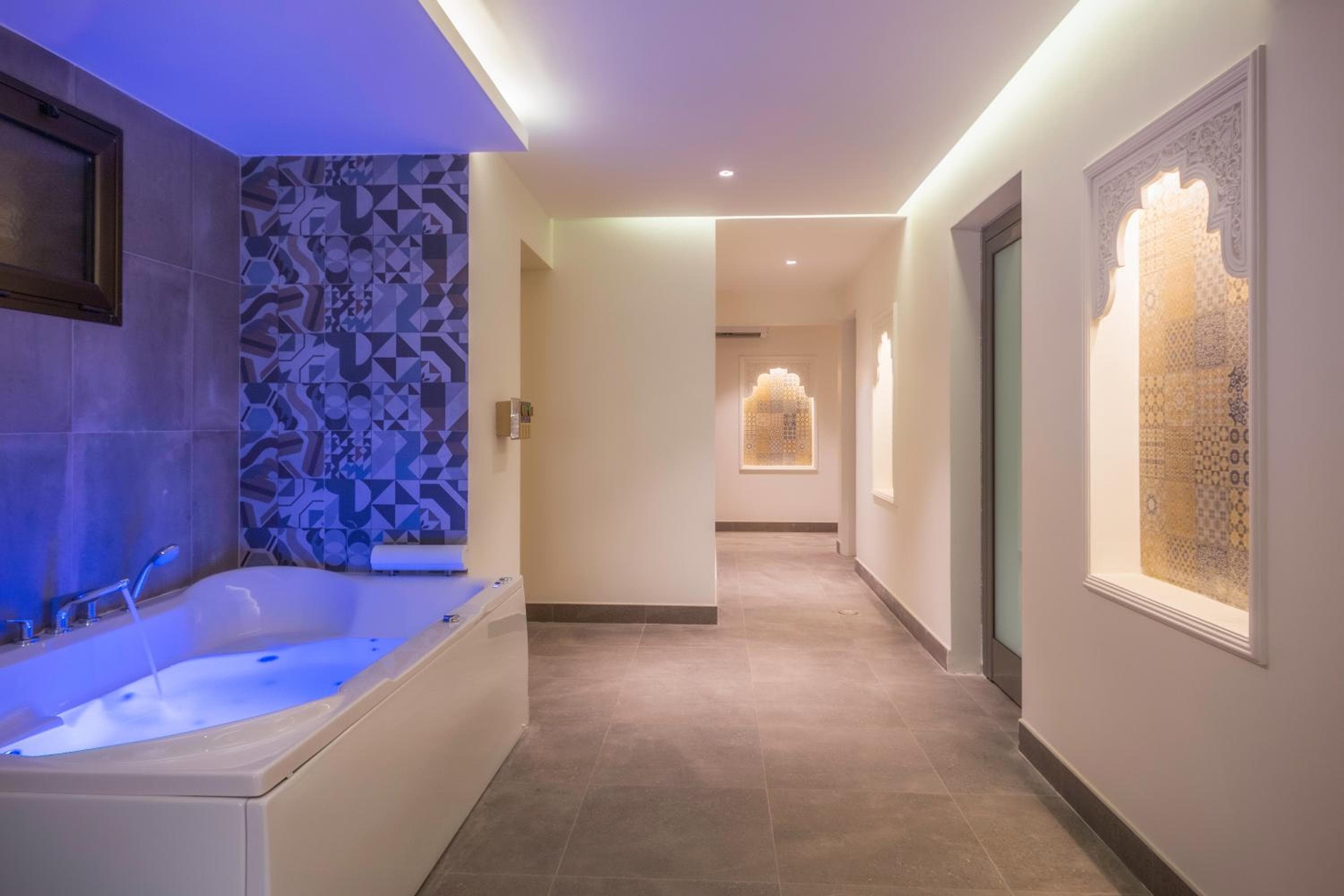 The Address Palace Apartments, Dammam, photo 2