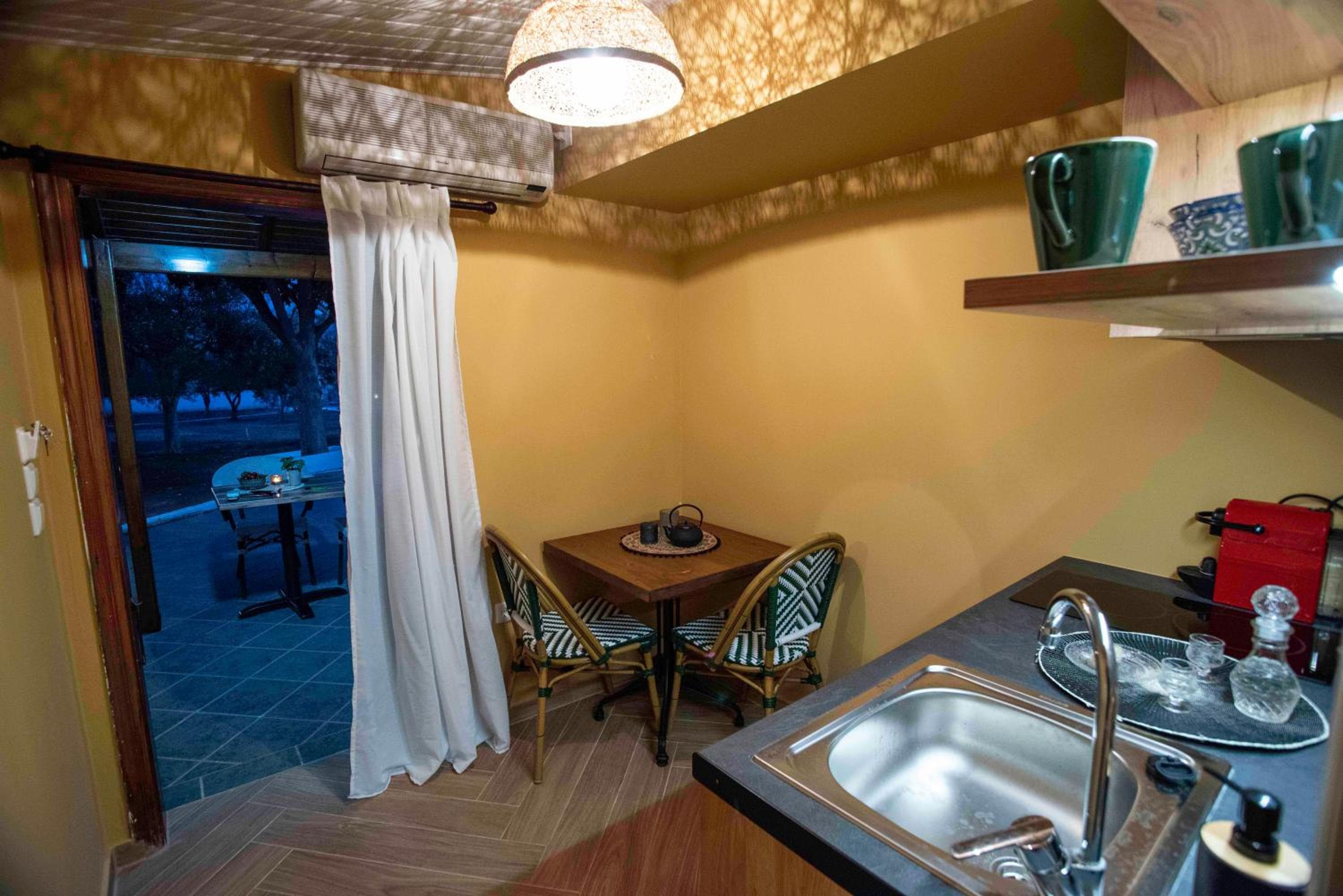 KRISSAIA SEASIDE SUITES, Galaxidhion, photo 4