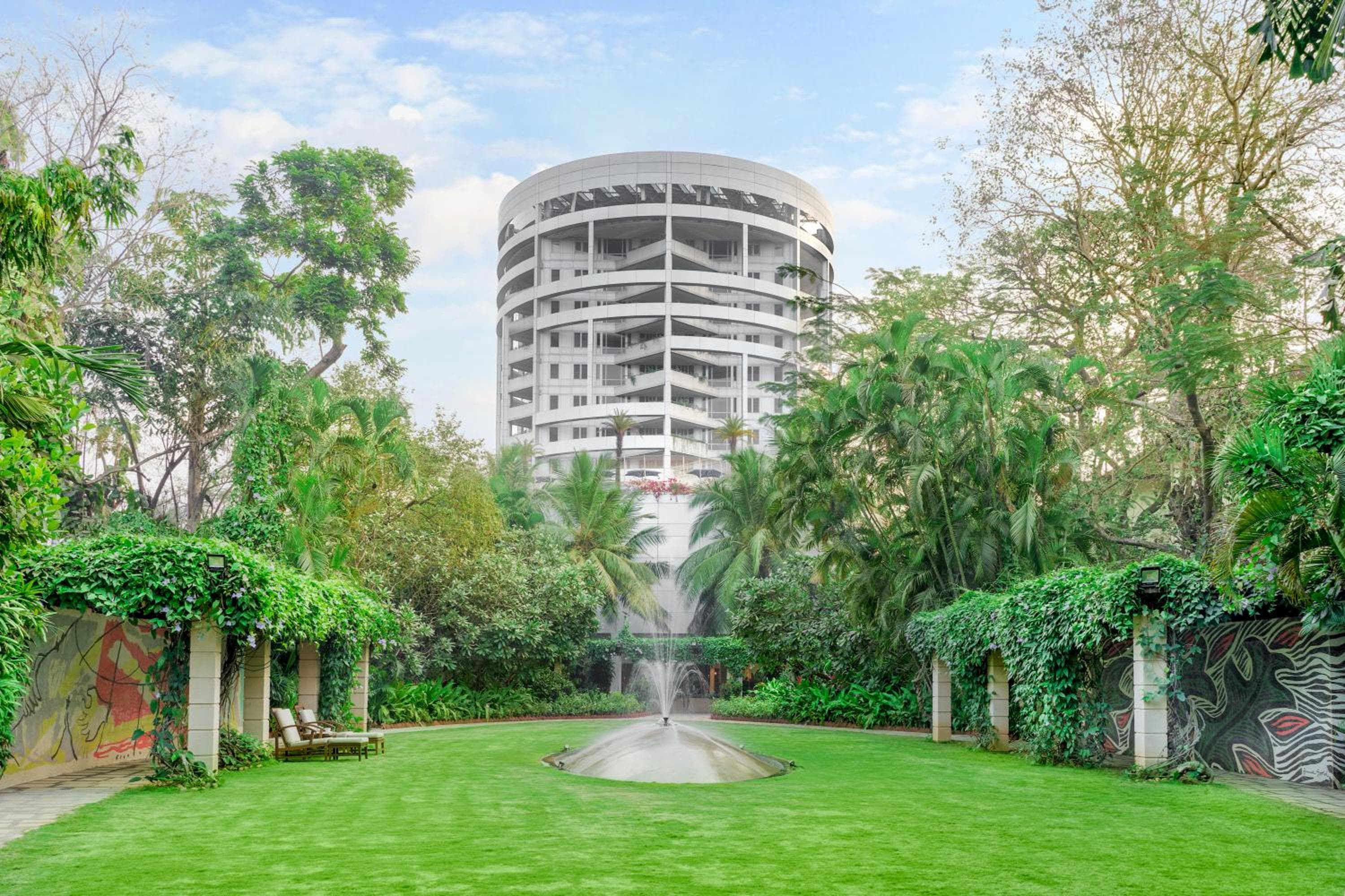 Taj Wellington Mews, Mumbai, Mumbai