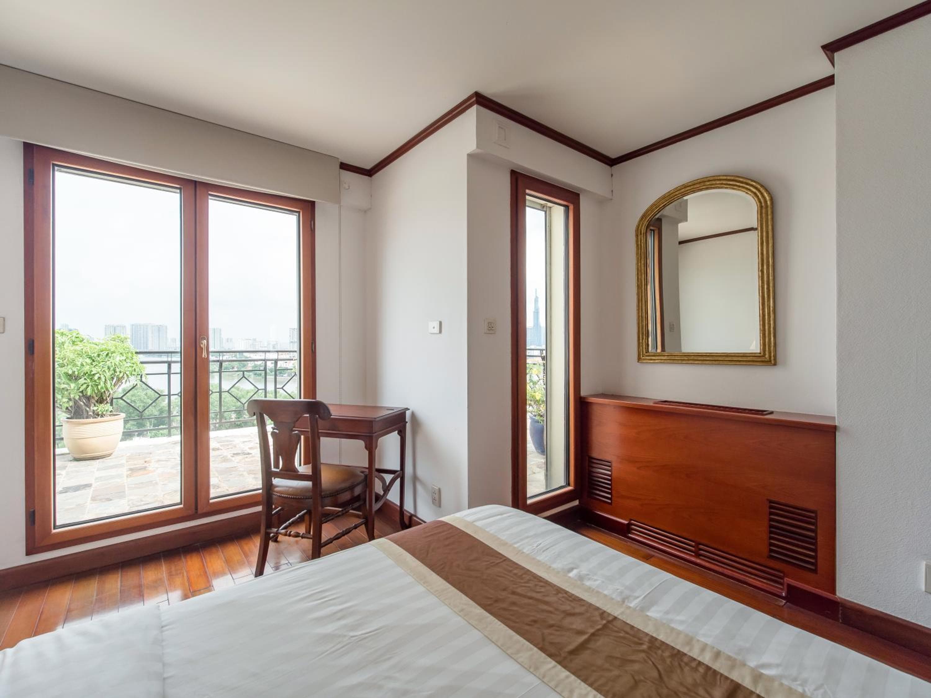 Saigon Domaine Luxury Residences, Ho Chi Minh City, photo 3