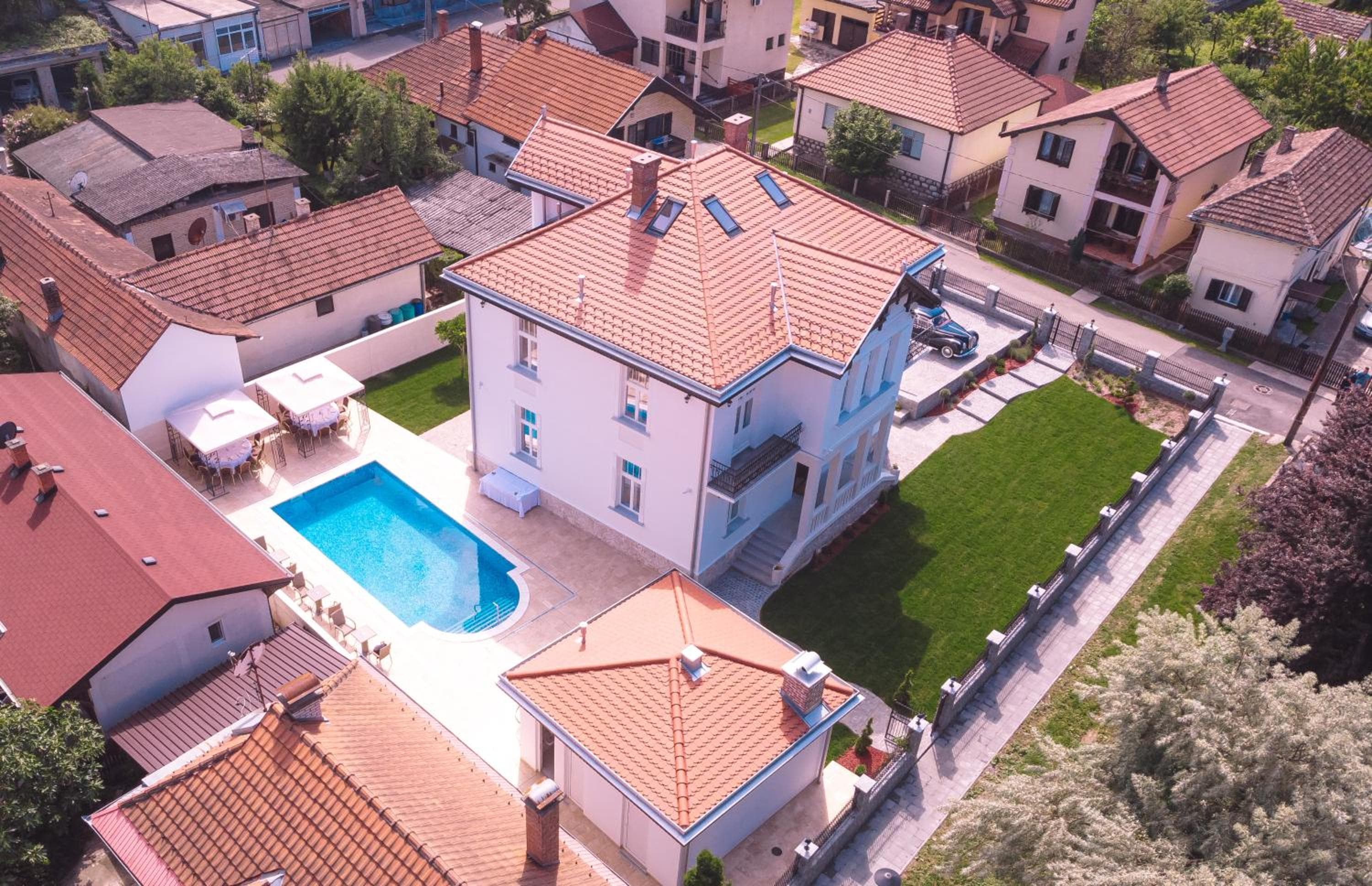 Vila Samokres sa bazenom, Banja Koviljača