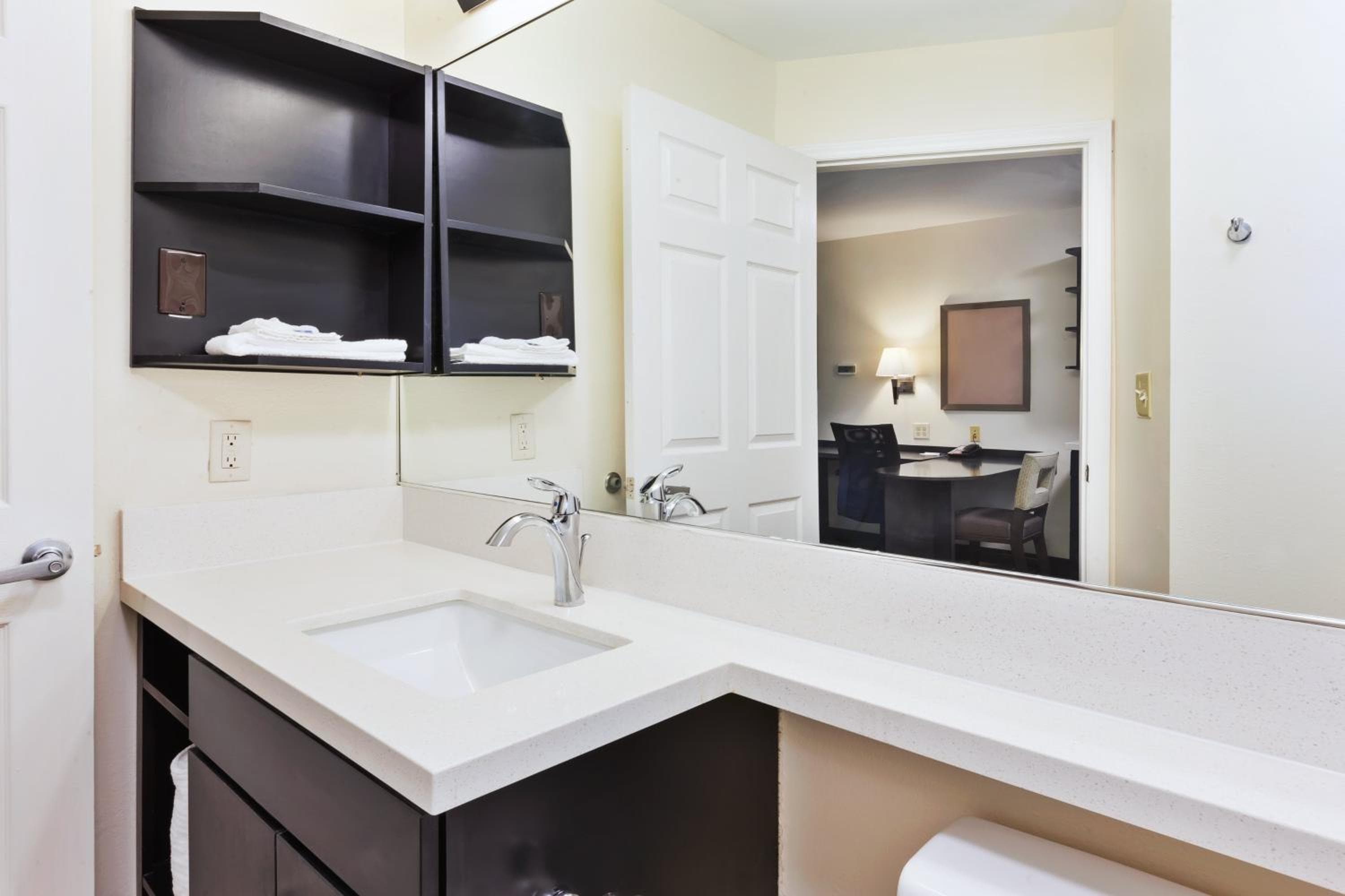 Candlewood Suites Huntersville-Lake Norman Area by IHG, Huntersville, photo 5