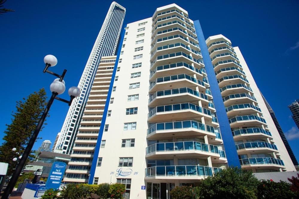 Building at Grosvenor Beachfront Apartments Surfers Paradise