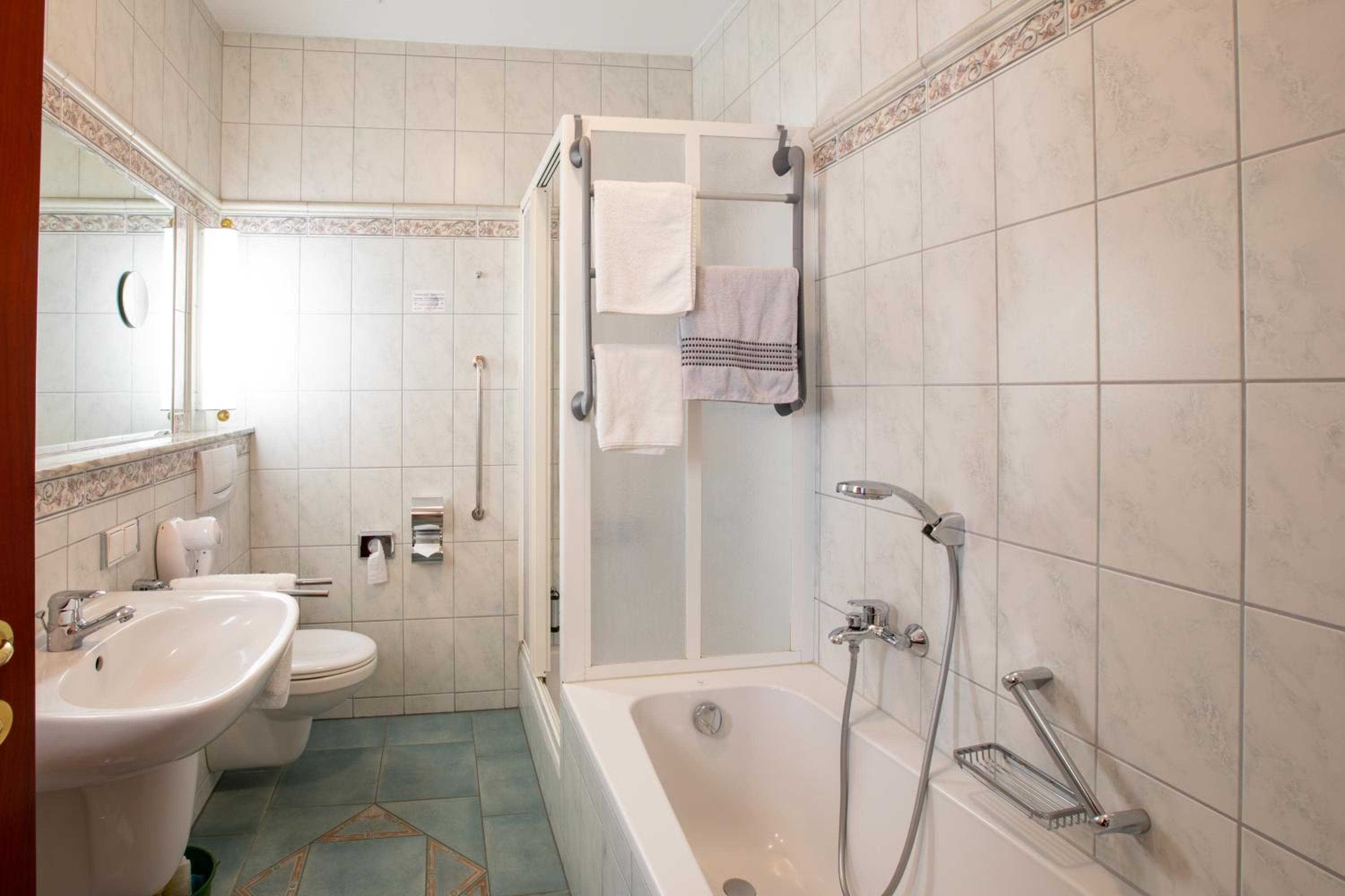 Aparthotel Hohenzollern, Bad Kissingen, photo 4