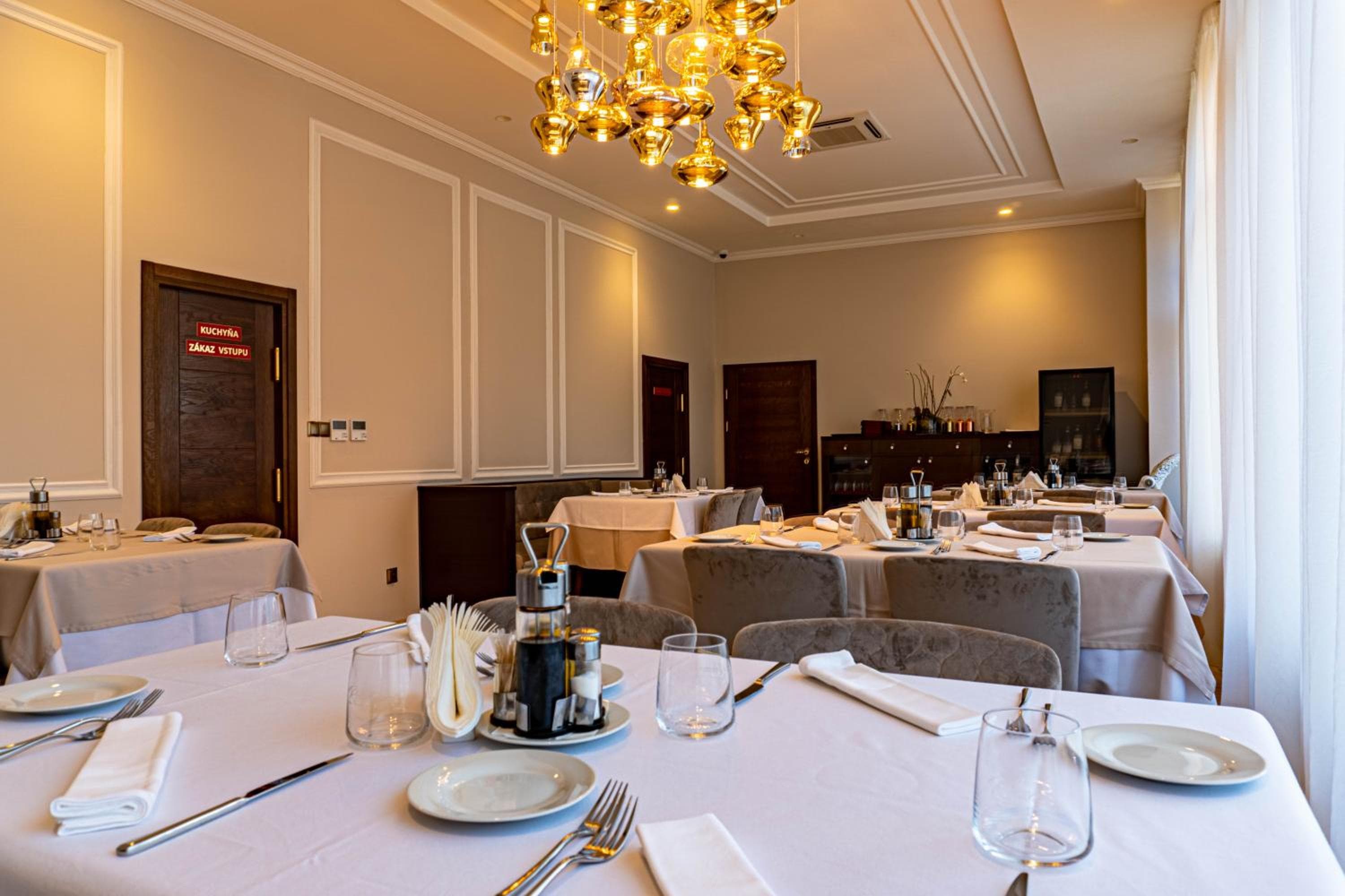 Rosso Aparthotel, Michalovce, photo 5
