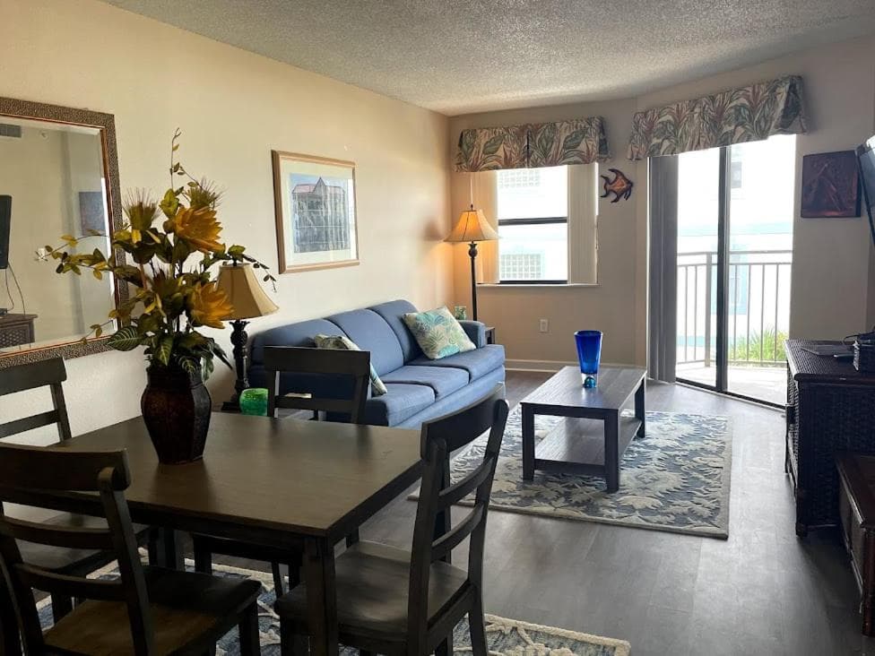 Beachfront Condo Ocean View, St Pete Beach, photo 2