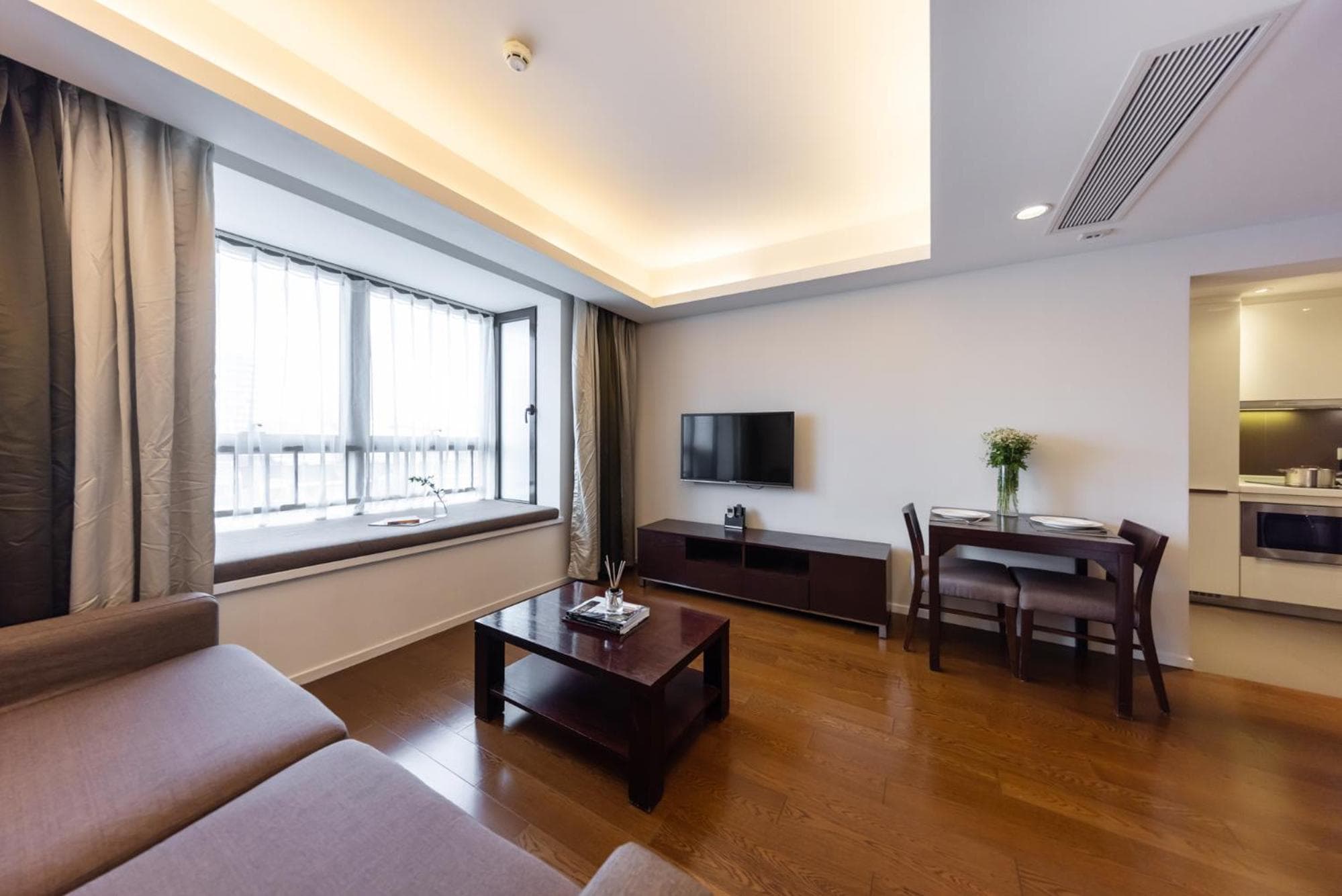 Starr Hotel and Serviced Apartment -Shanghai Jing'an Railway Station, Shanghai