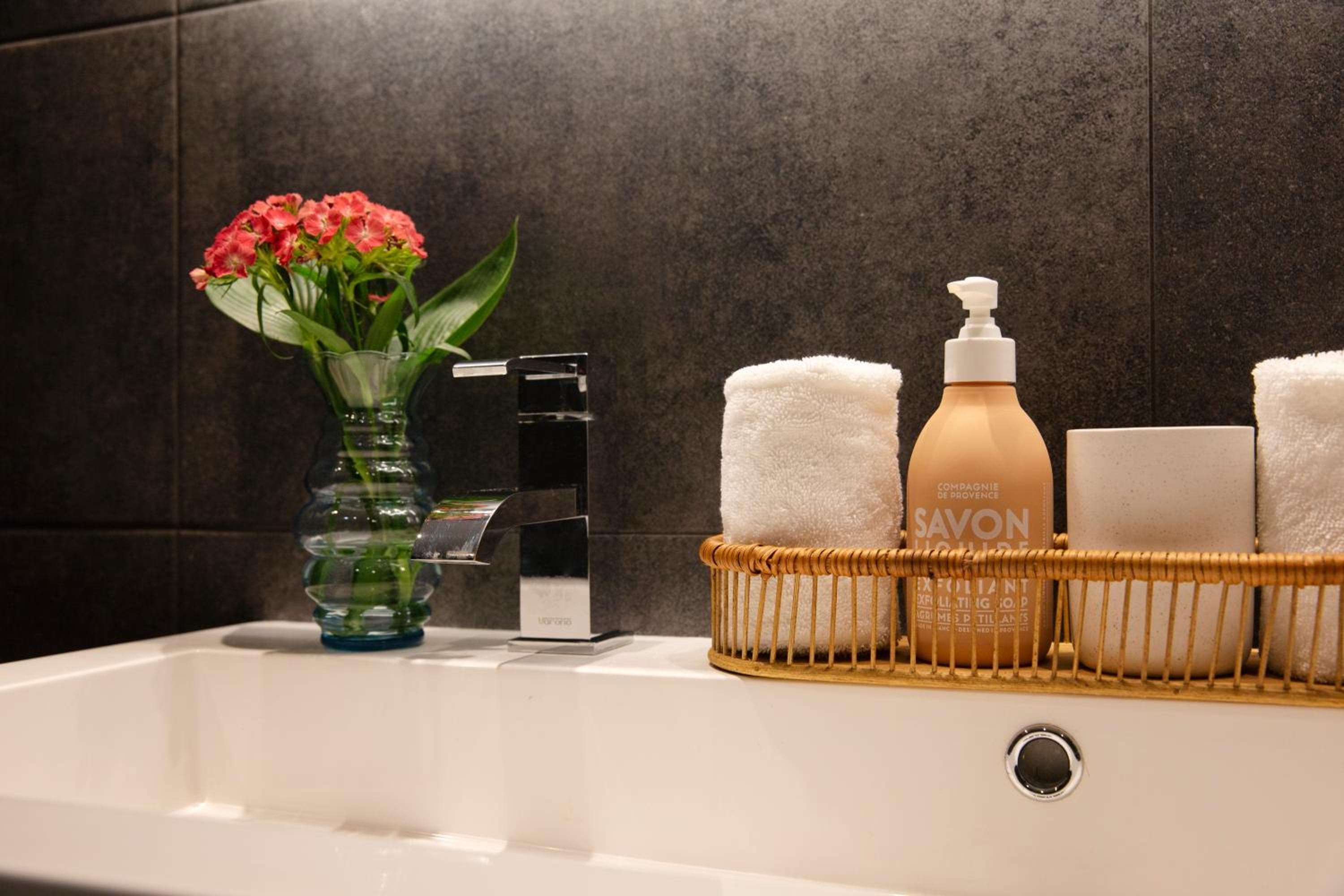 LOFT 188 Luxury Apartment Hotel, Utrecht, photo 4