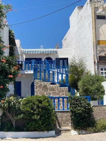 Marena 1, Makry Gialos