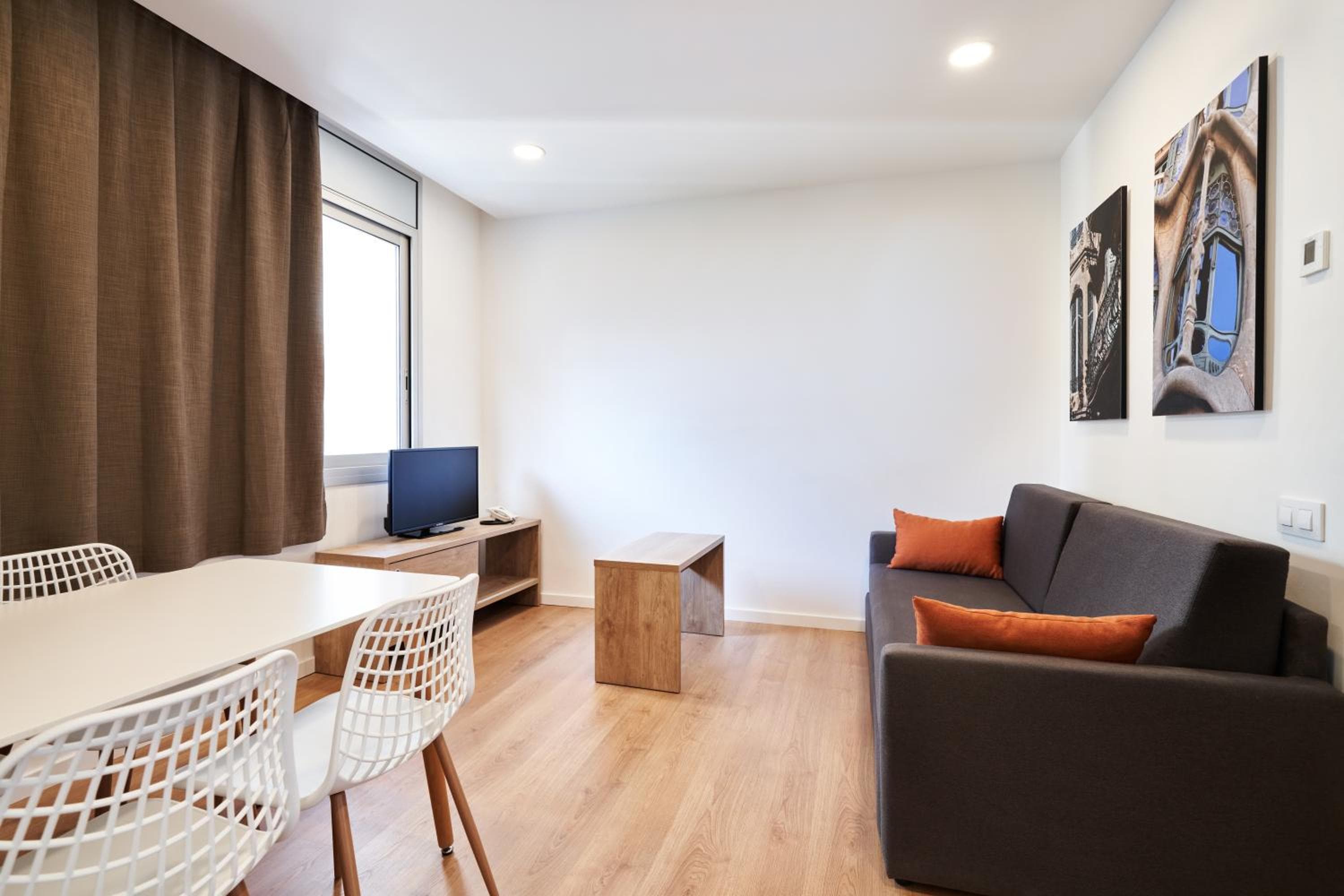 Aparthotel Augusta, Barcelona, photo 4