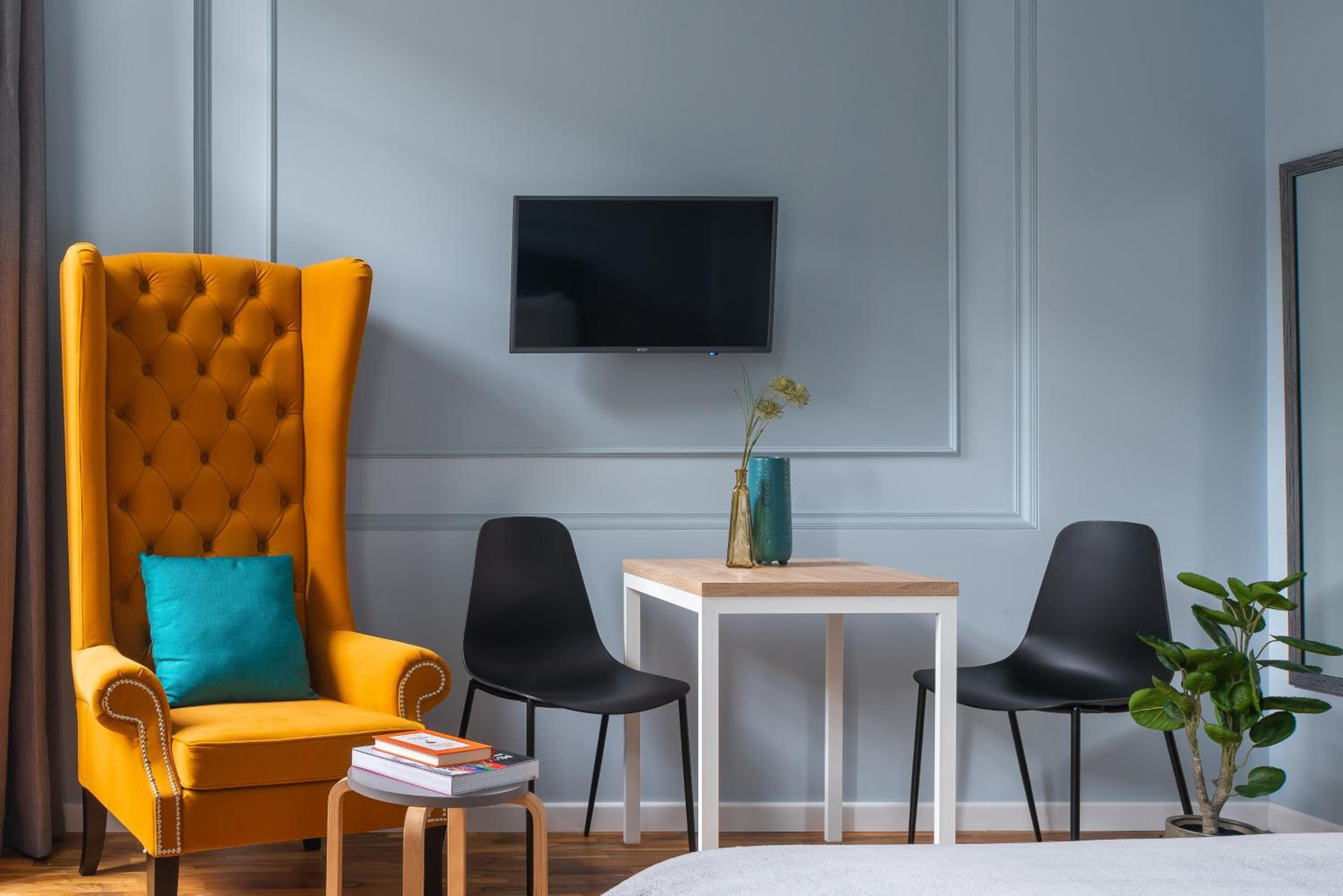 Theatre Boutique Apartments - Stylish - Walk Everywhere, Kyiv, photo 3
