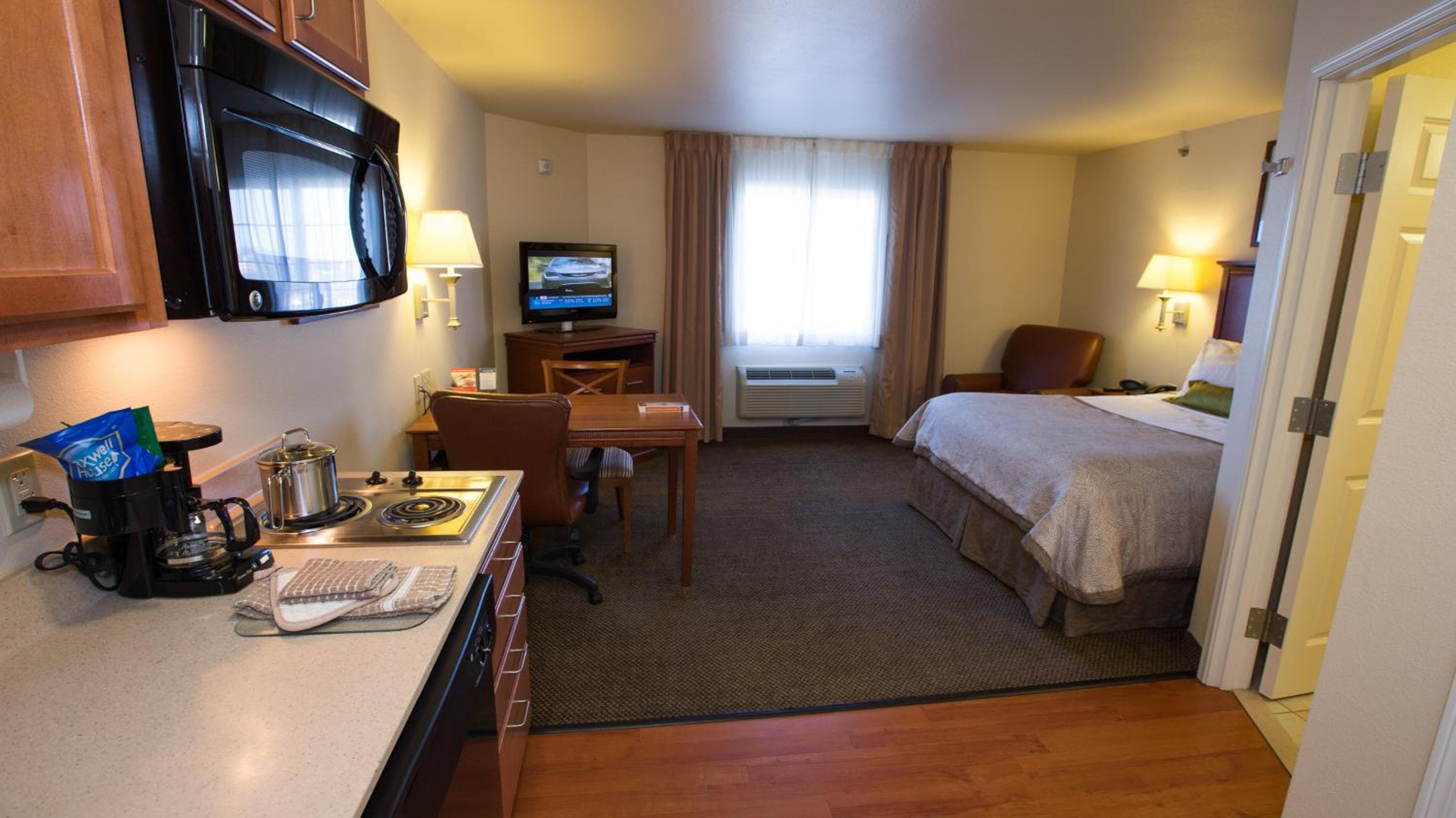 Candlewood Suites Springfield by IHG, Springfield, photo 5