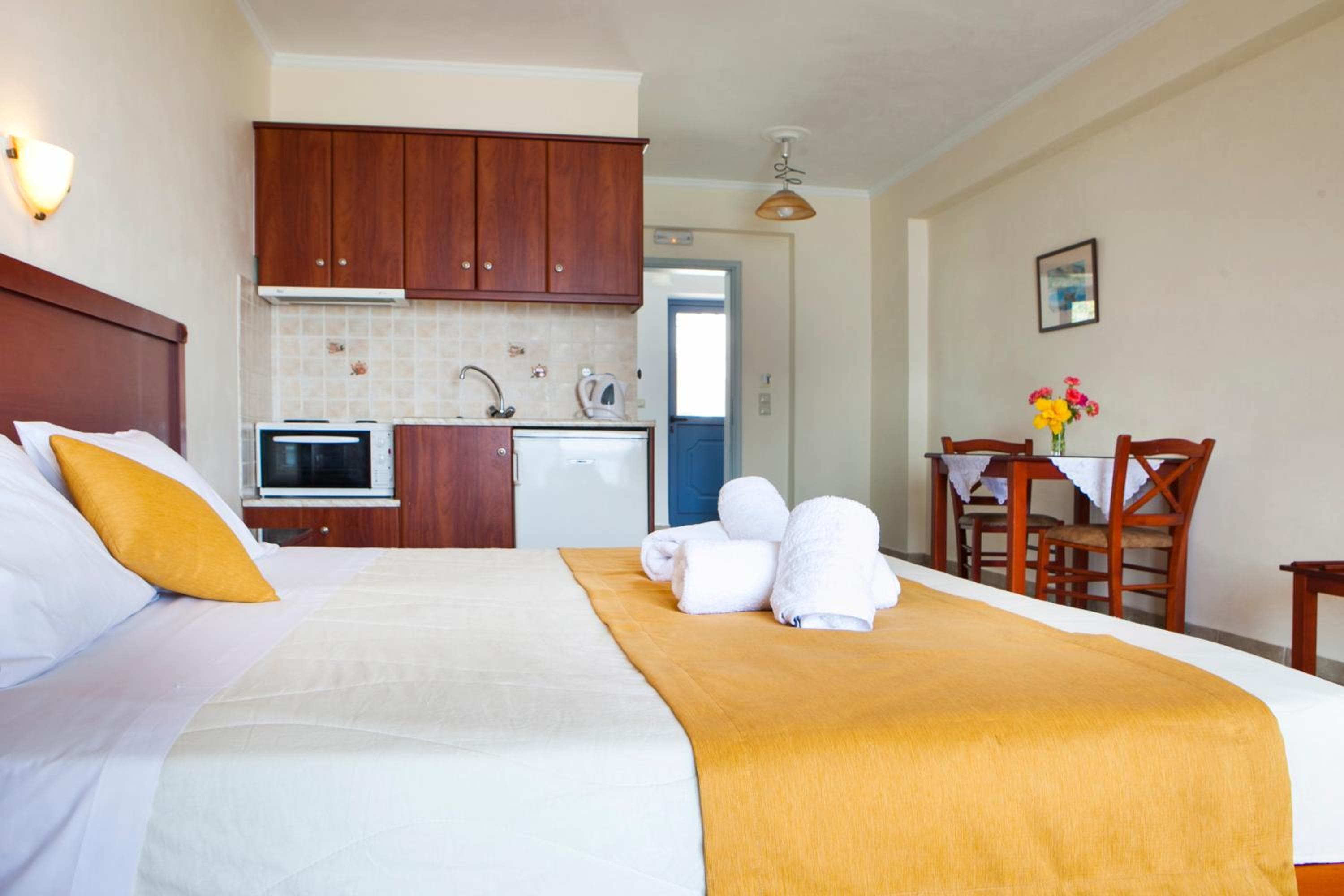 Olive Bay Hotel, Ayia Evfimia, photo 4