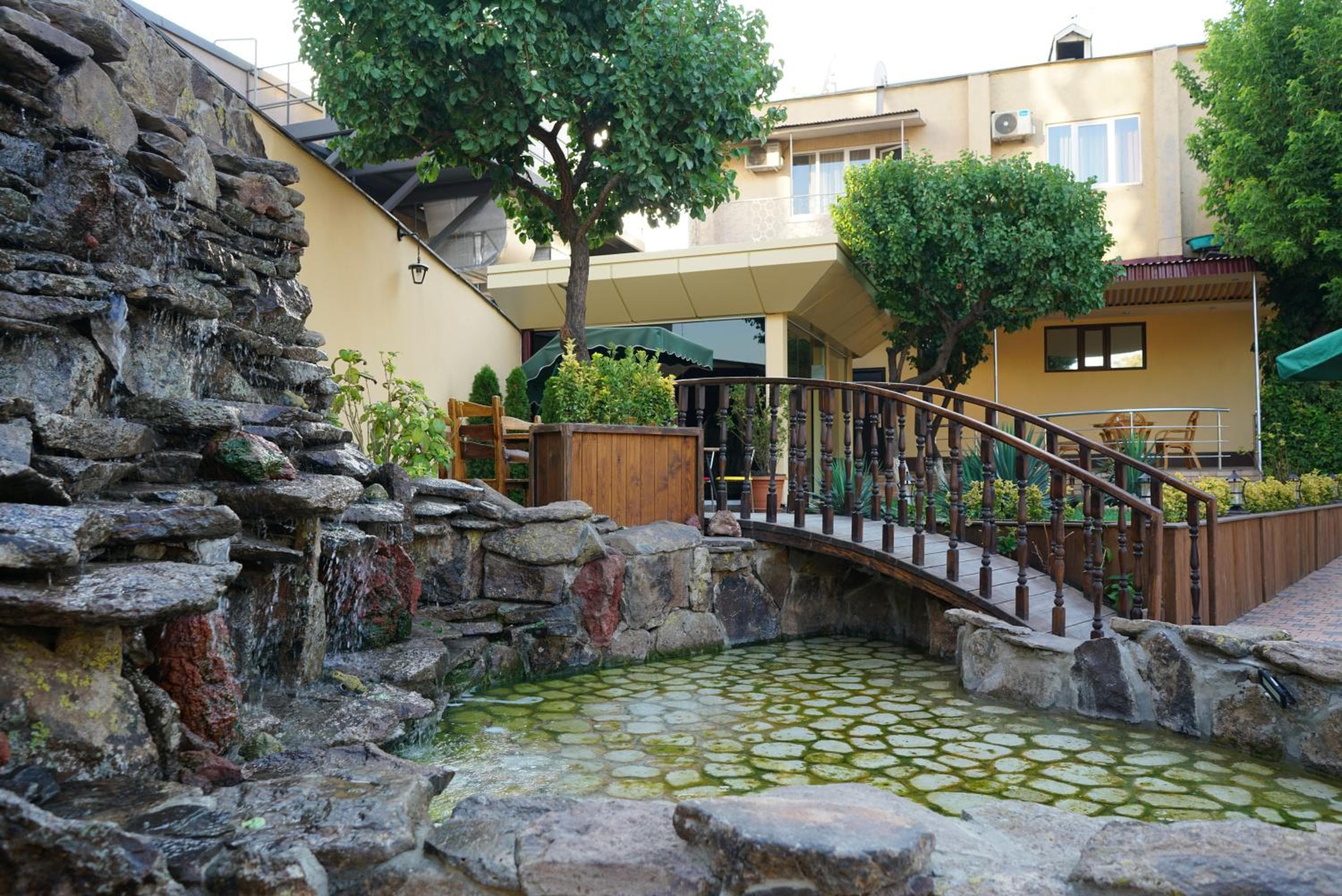 Elko Hotel, Yerevan