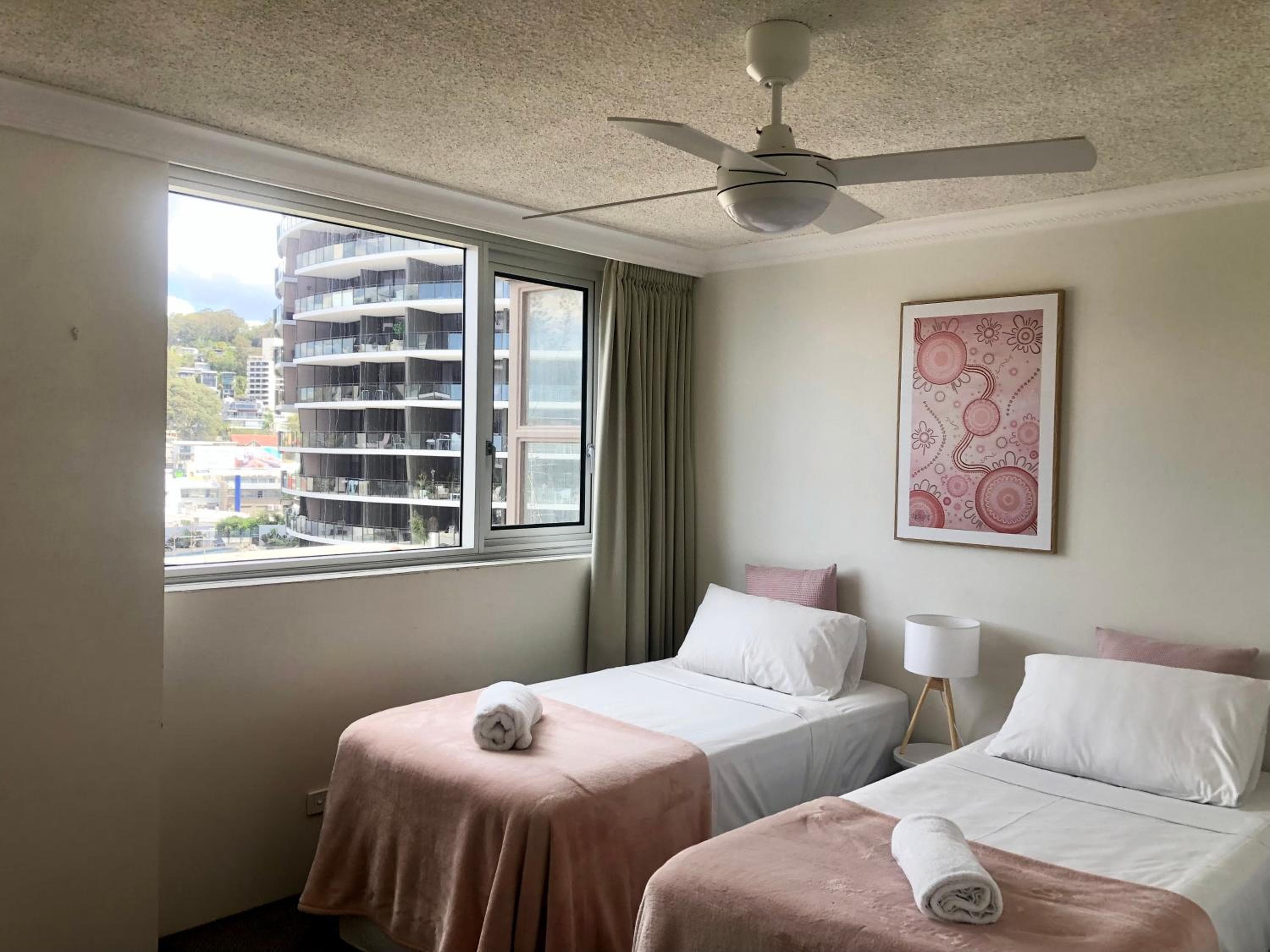 Oceania on Burleigh Beach, Gold Coast, photo 5