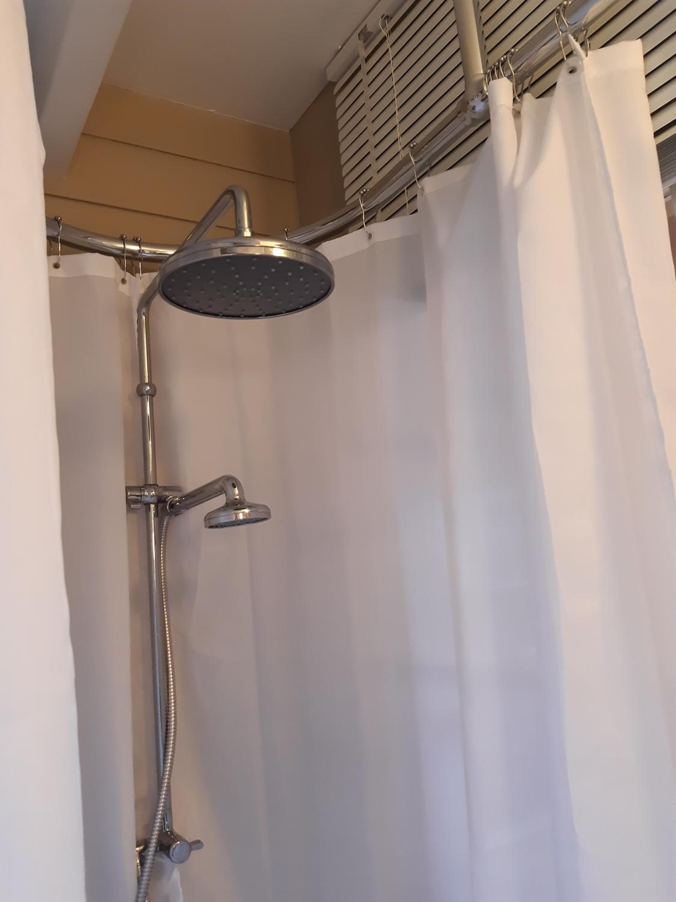 Casa-Cosi, tourist & business suites & flats with reserved parking and private terraces in shared garden with seasonal pool included, private sauna availab, Lokeren, photo 5