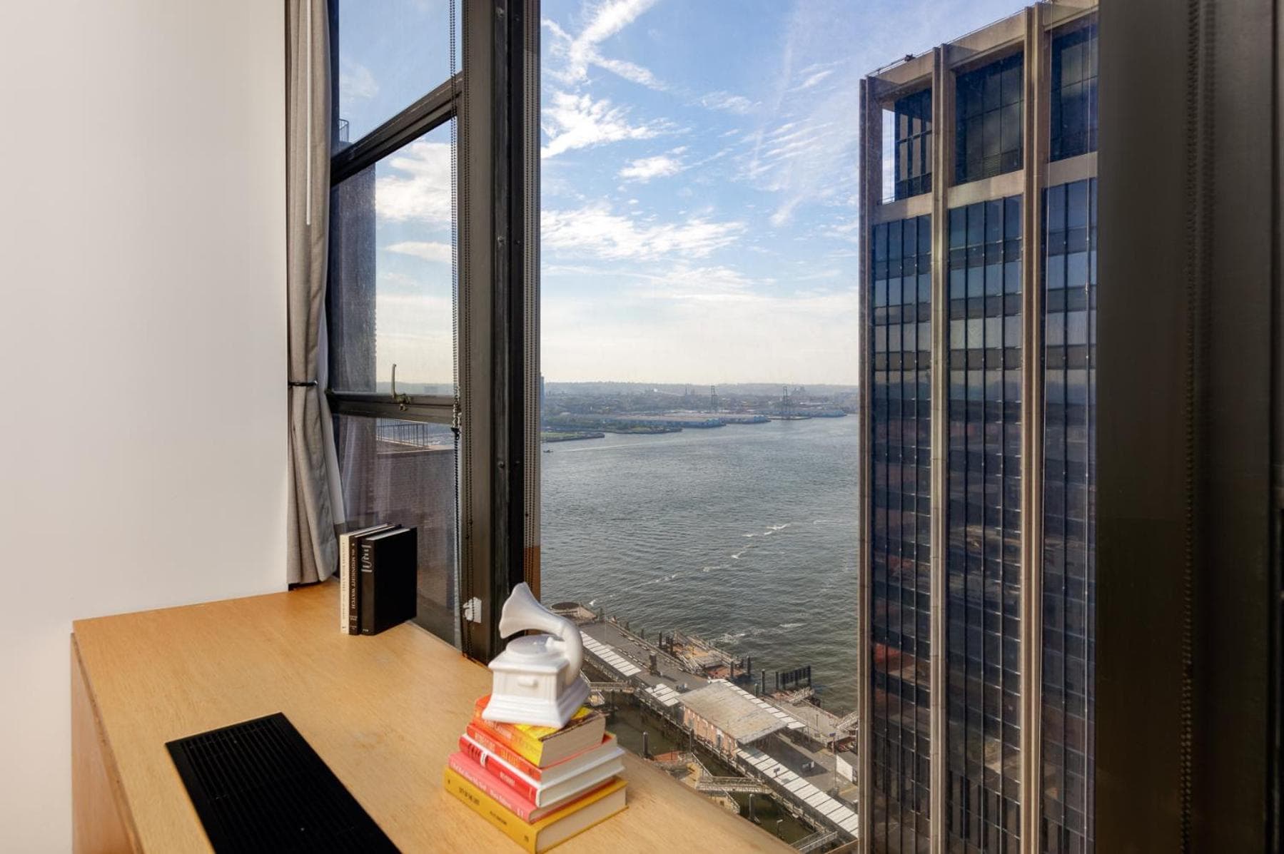 Placemakr Wall Street, New York, photo 2