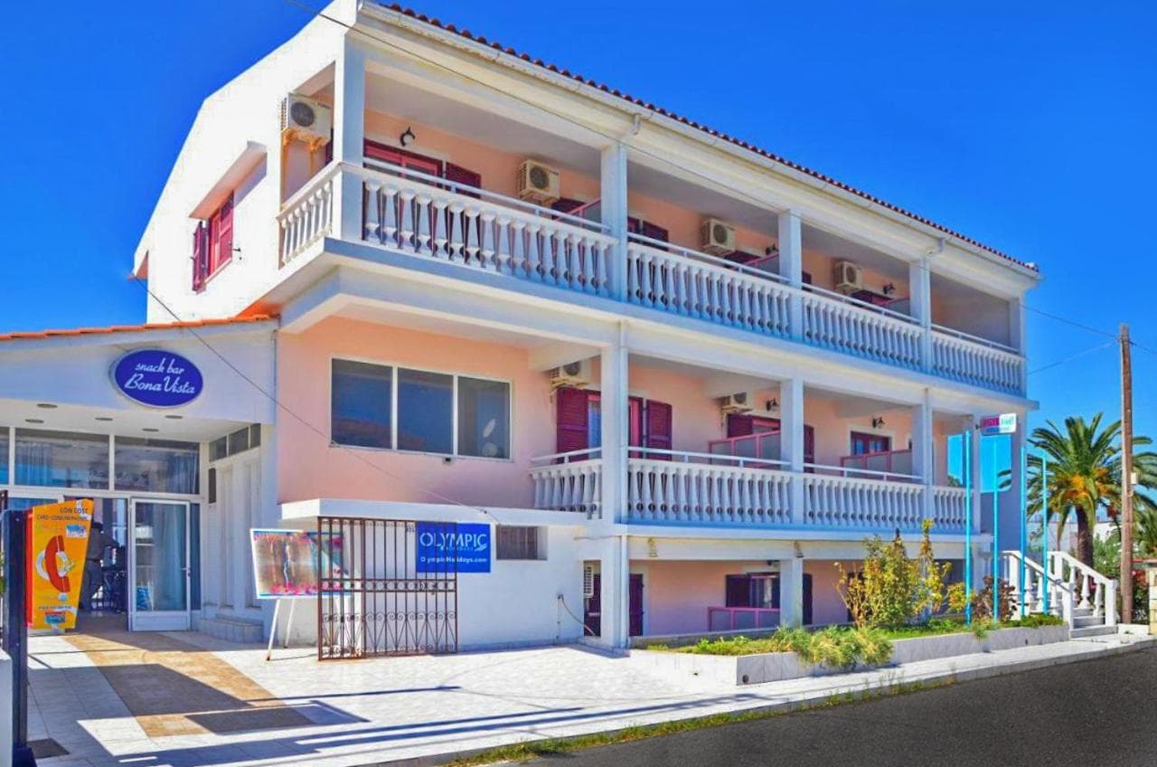 Bona Vista Studios, Laganas