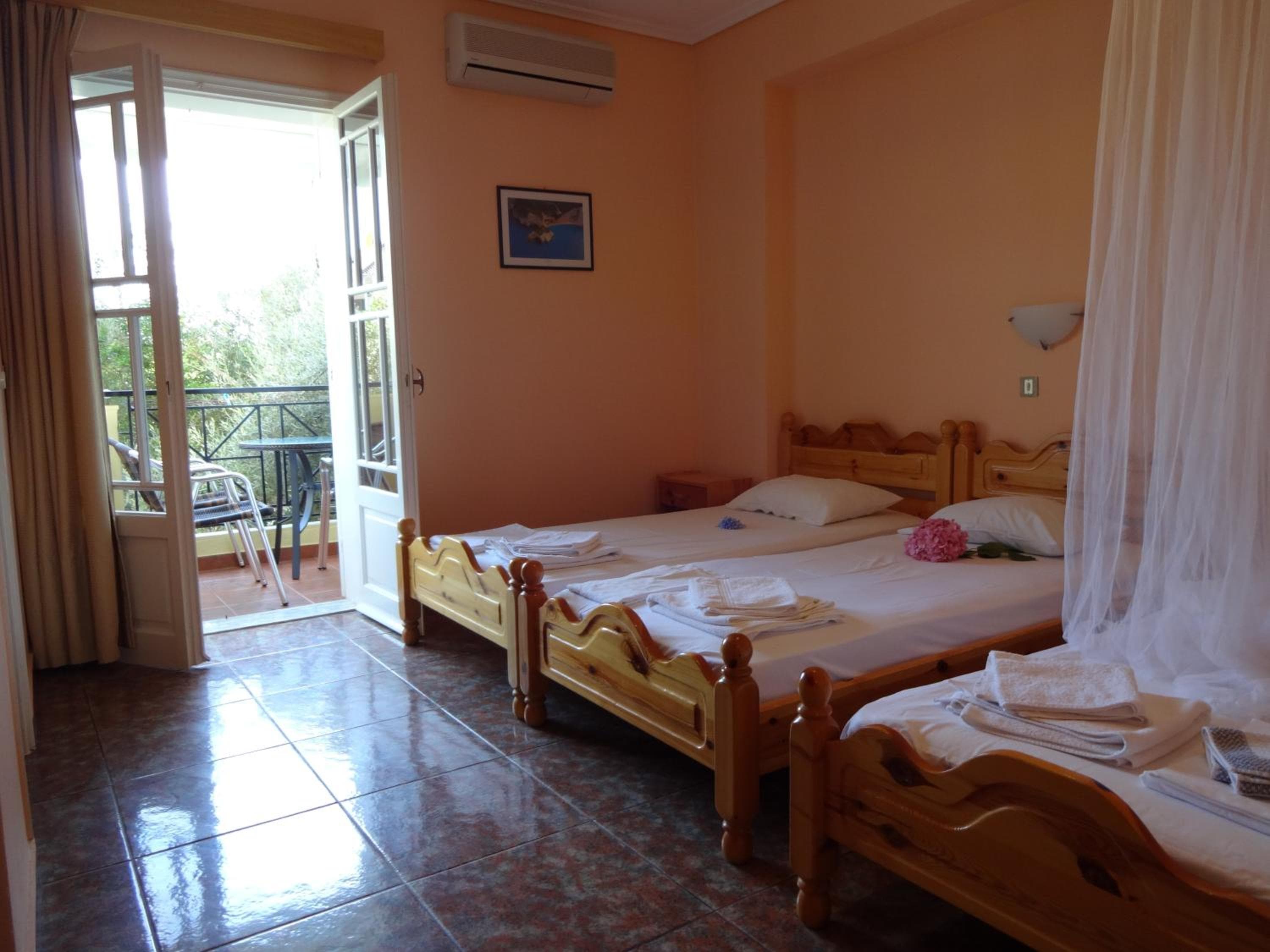 Pansion Filoxenia Apartments & Studios, Tsoukaladhes, photo 6