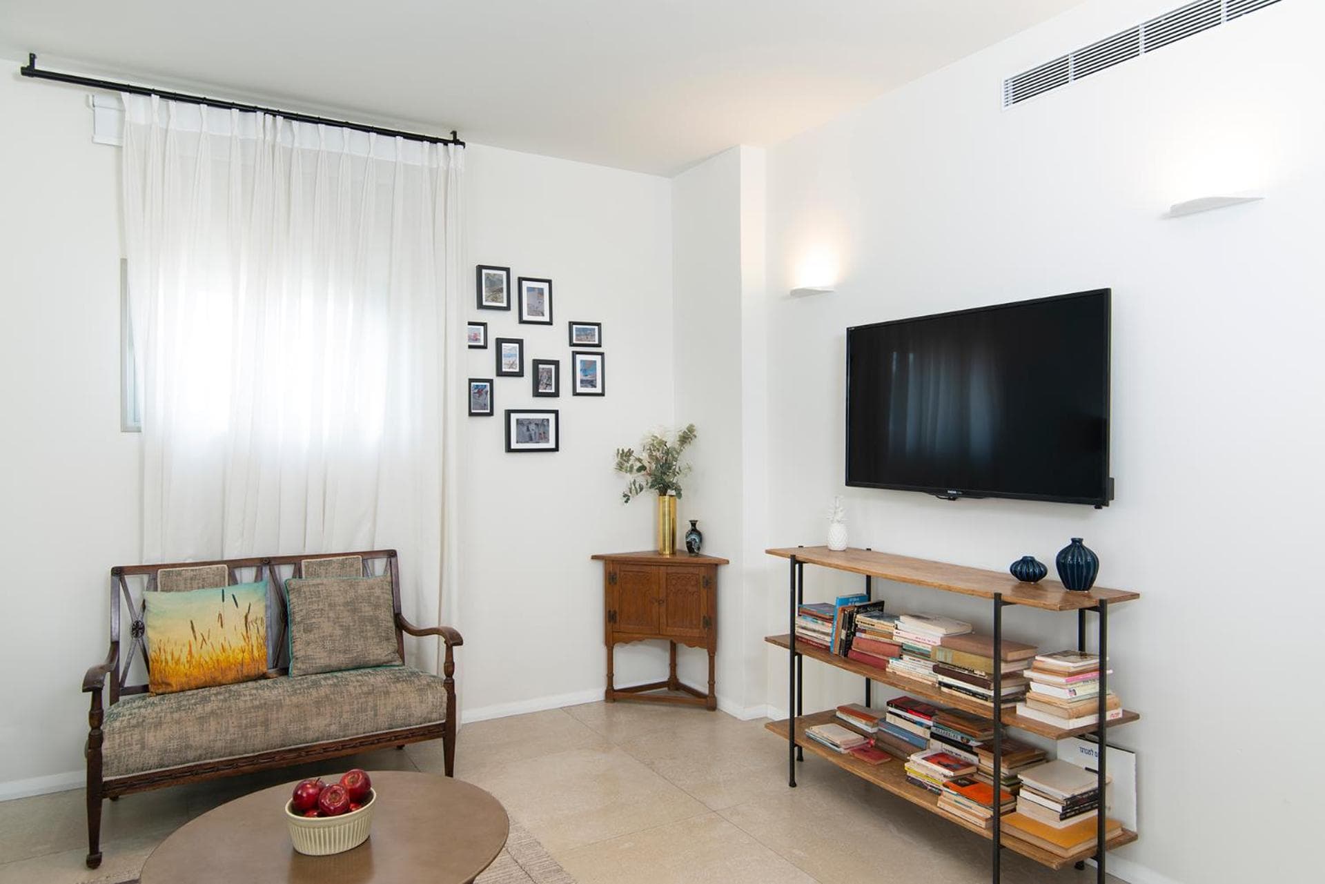 TLV Center by TLV2RENT, Tel Aviv, photo 4