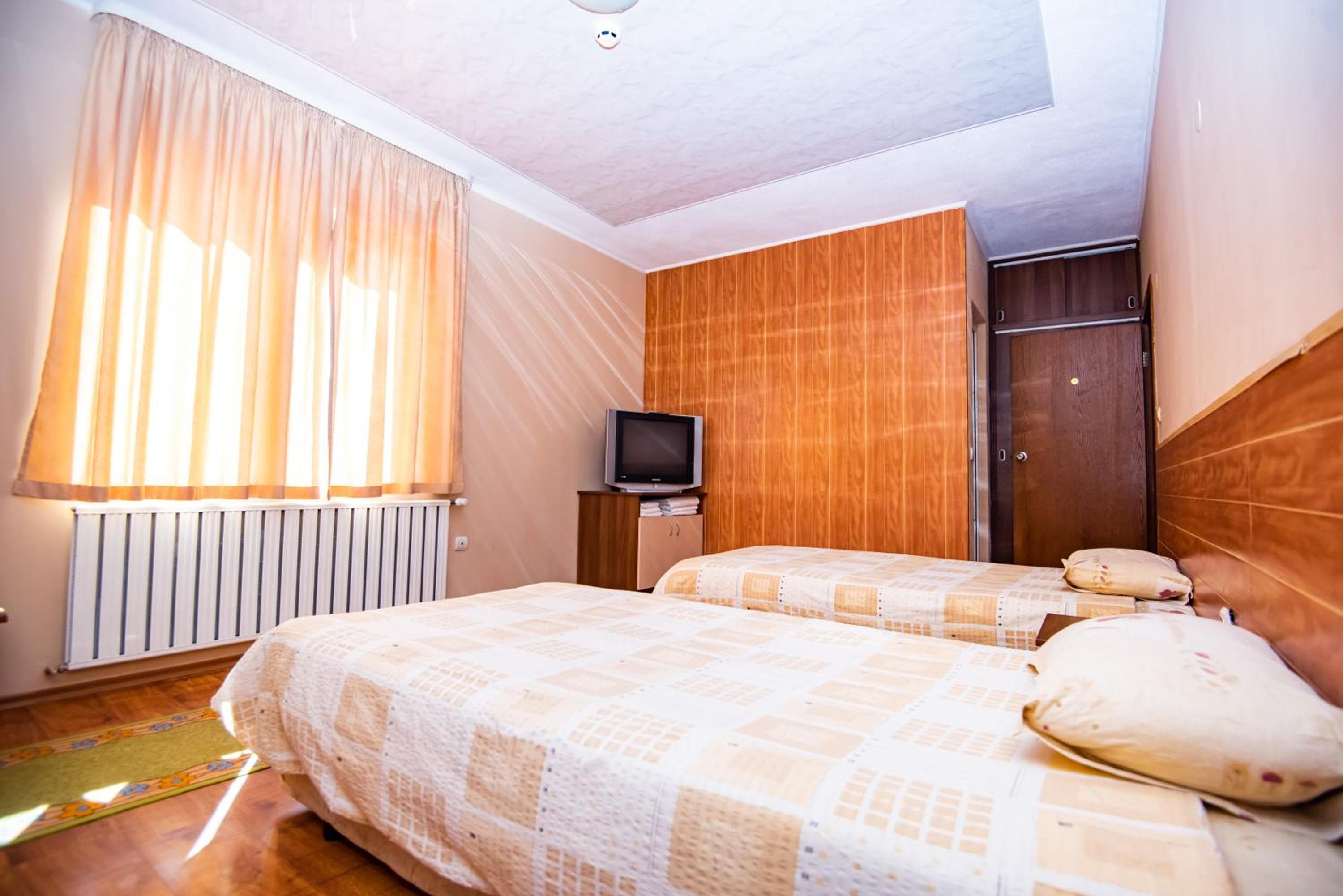 Семеен Хотел Надежда, Razlog, photo 5
