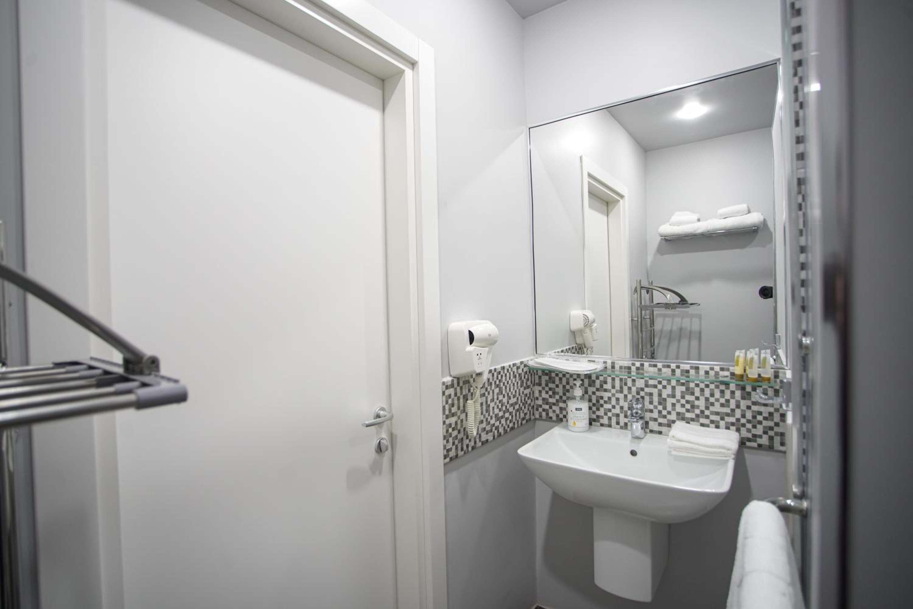Koghbatsi Aparthotel, Yerevan, photo 4