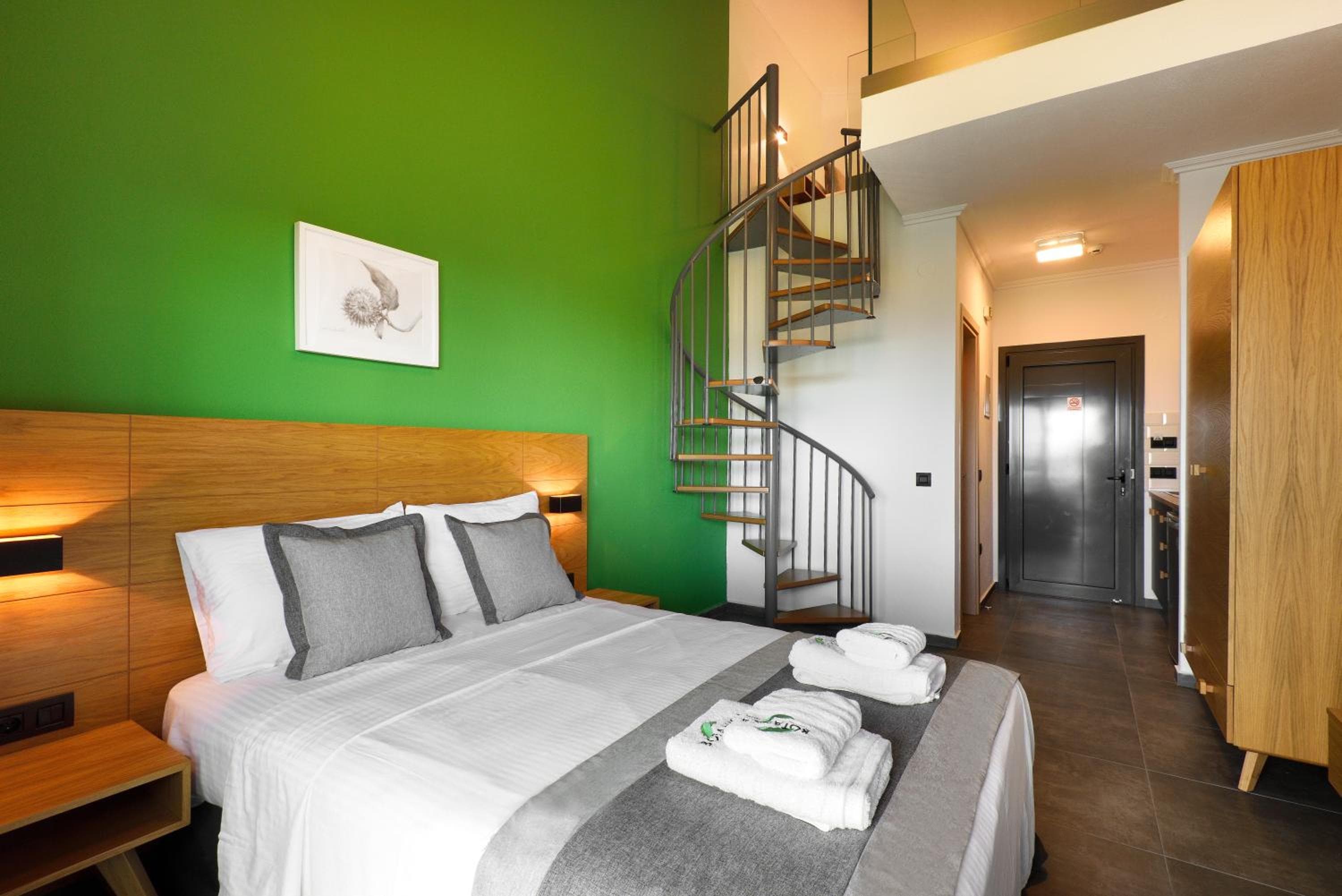 Botanica Luxury Suites, Neos Marmaras, photo 4