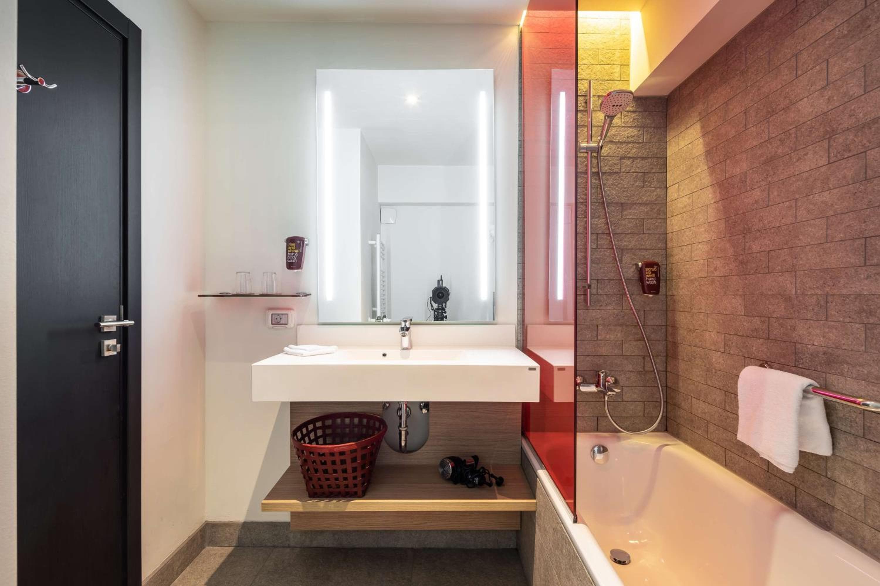 Park Inn by Radisson Bucharest Hotel & Residence, Bucharest, photo 6