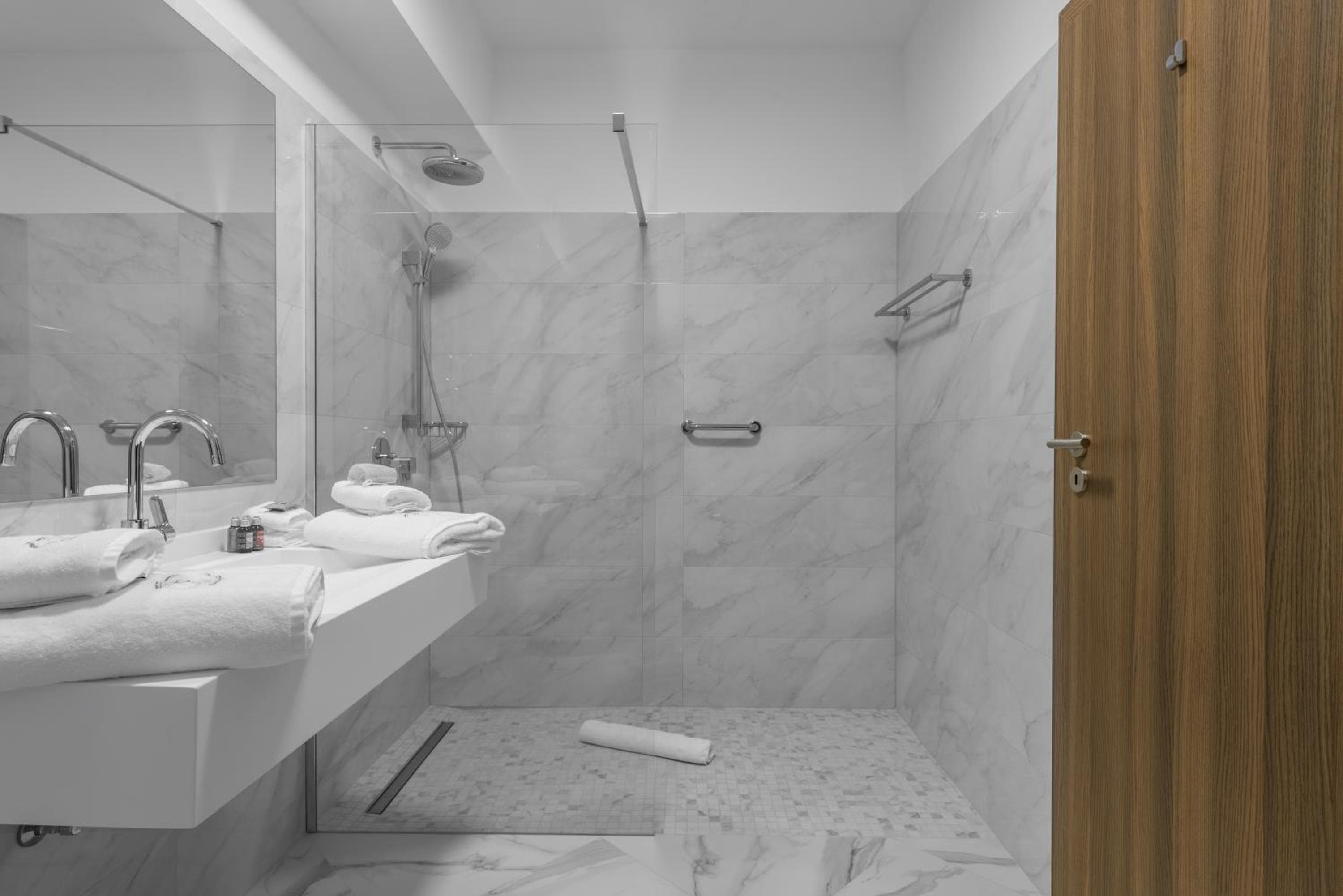 Aparthotel Pietroasa, Buzău, photo 5