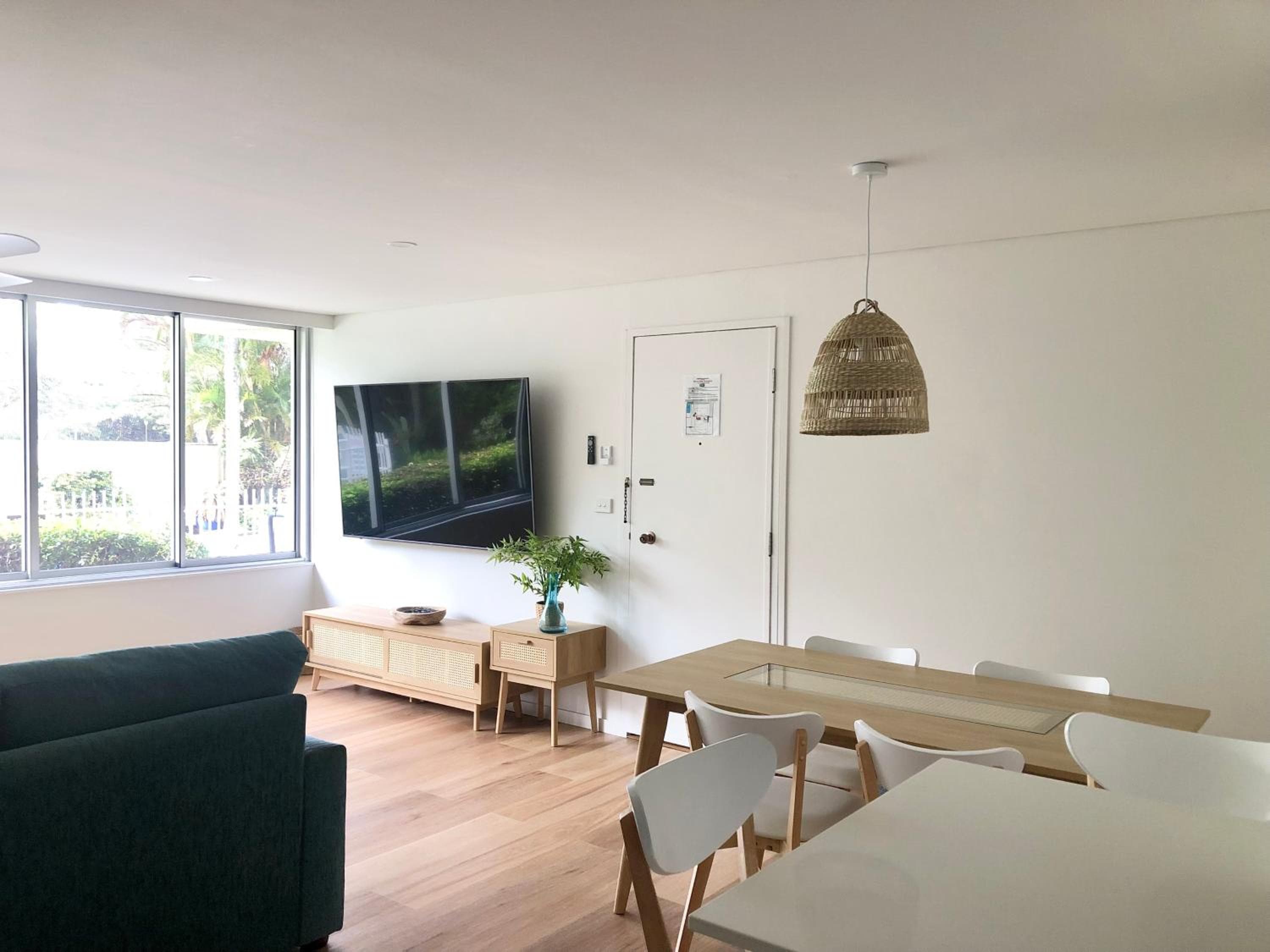 Oceania on Burleigh Beach, Gold Coast, photo 3