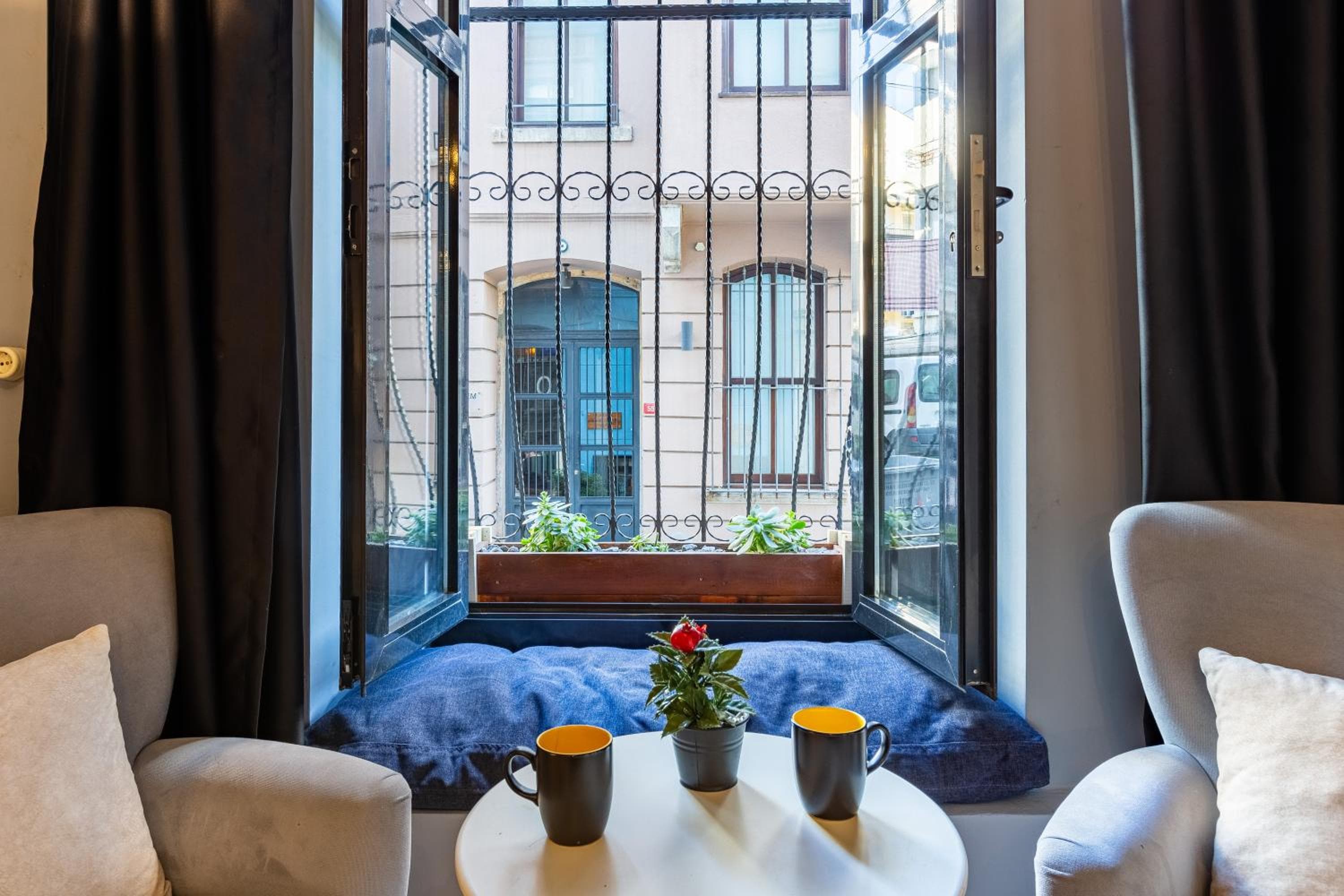 Ali Pasha Apartment, Istanbul, photo 5