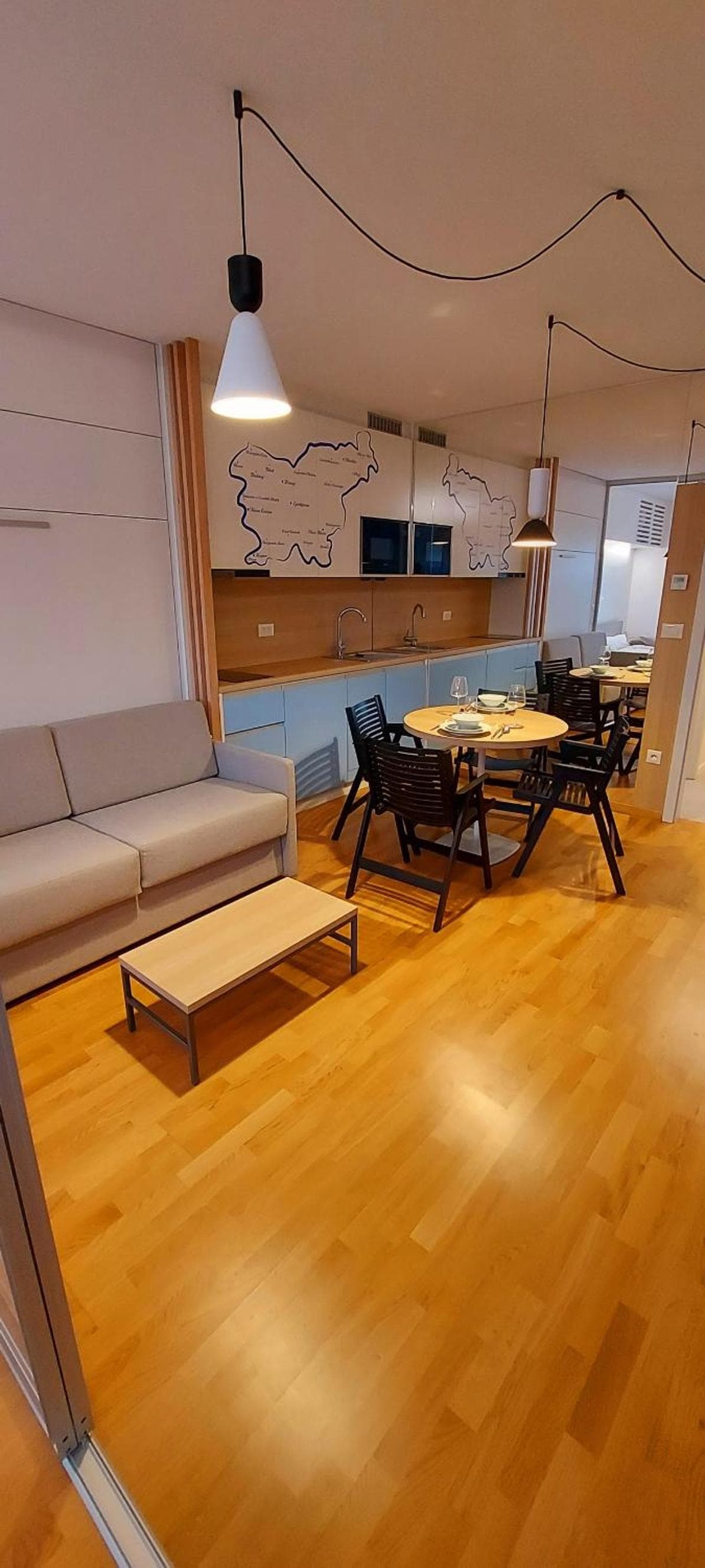 Apartments & Burgers REZIDENCA PIPANOVA, Ljubljana, photo 3