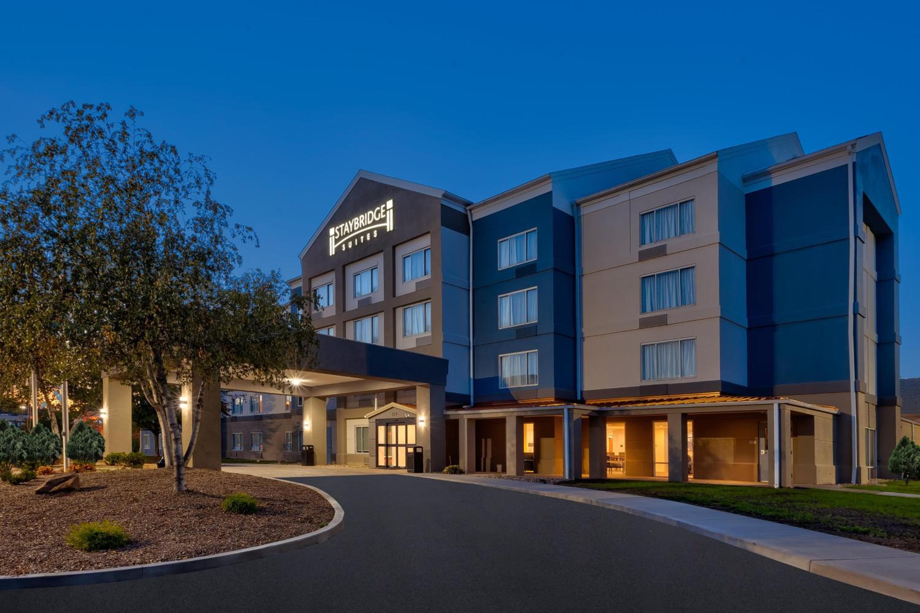 Staybridge Suites Pittsburgh Airport by IHG, Pittsburgh