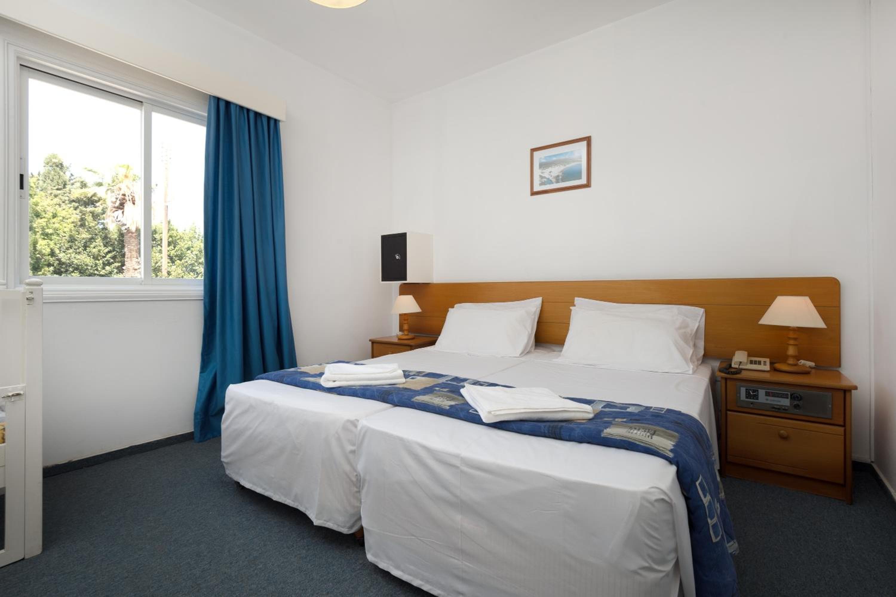 Sunny Hill Hotel Apartments, Paphos City, photo 6