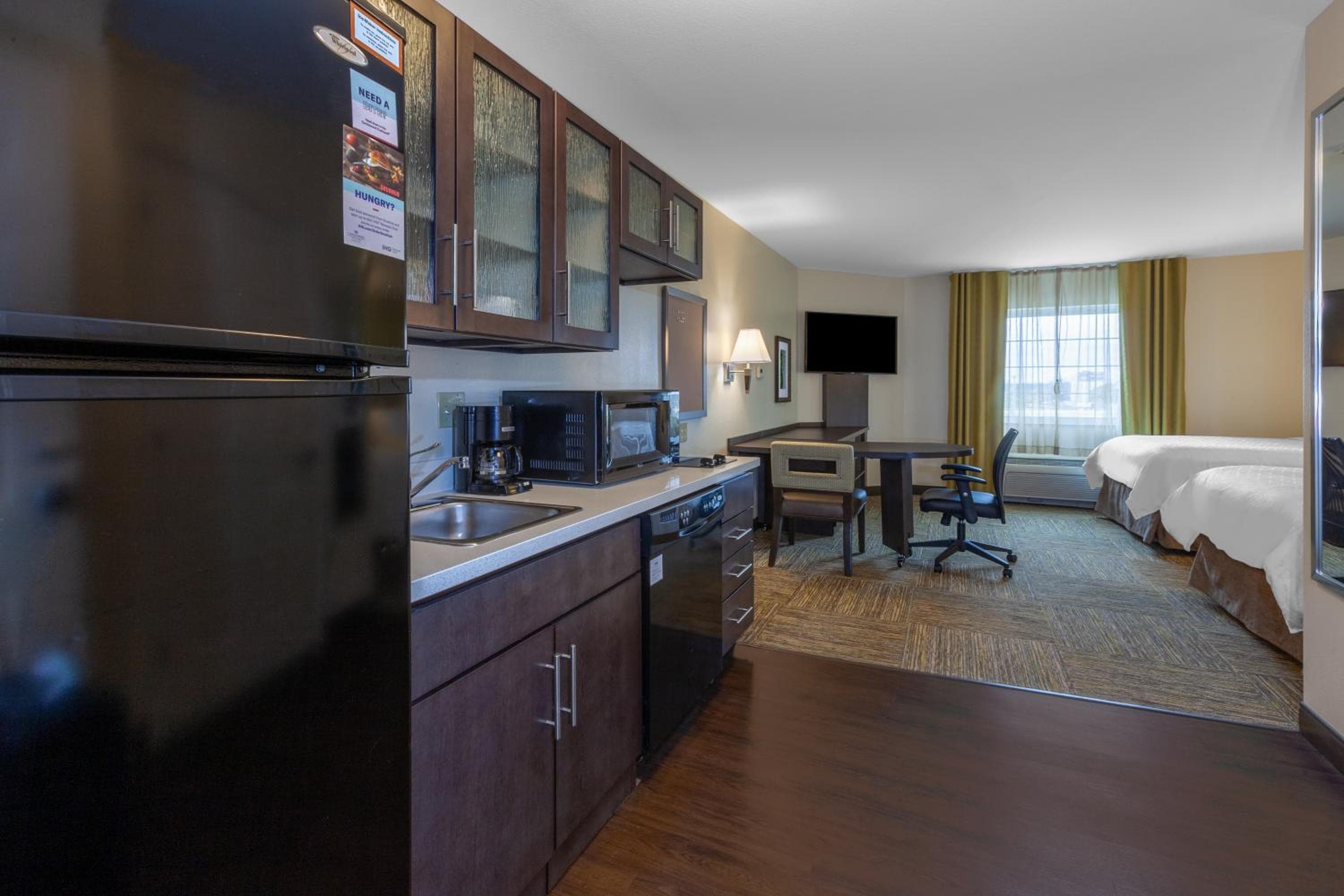 Candlewood Suites Kalamazoo by IHG, Kalamazoo, photo 3