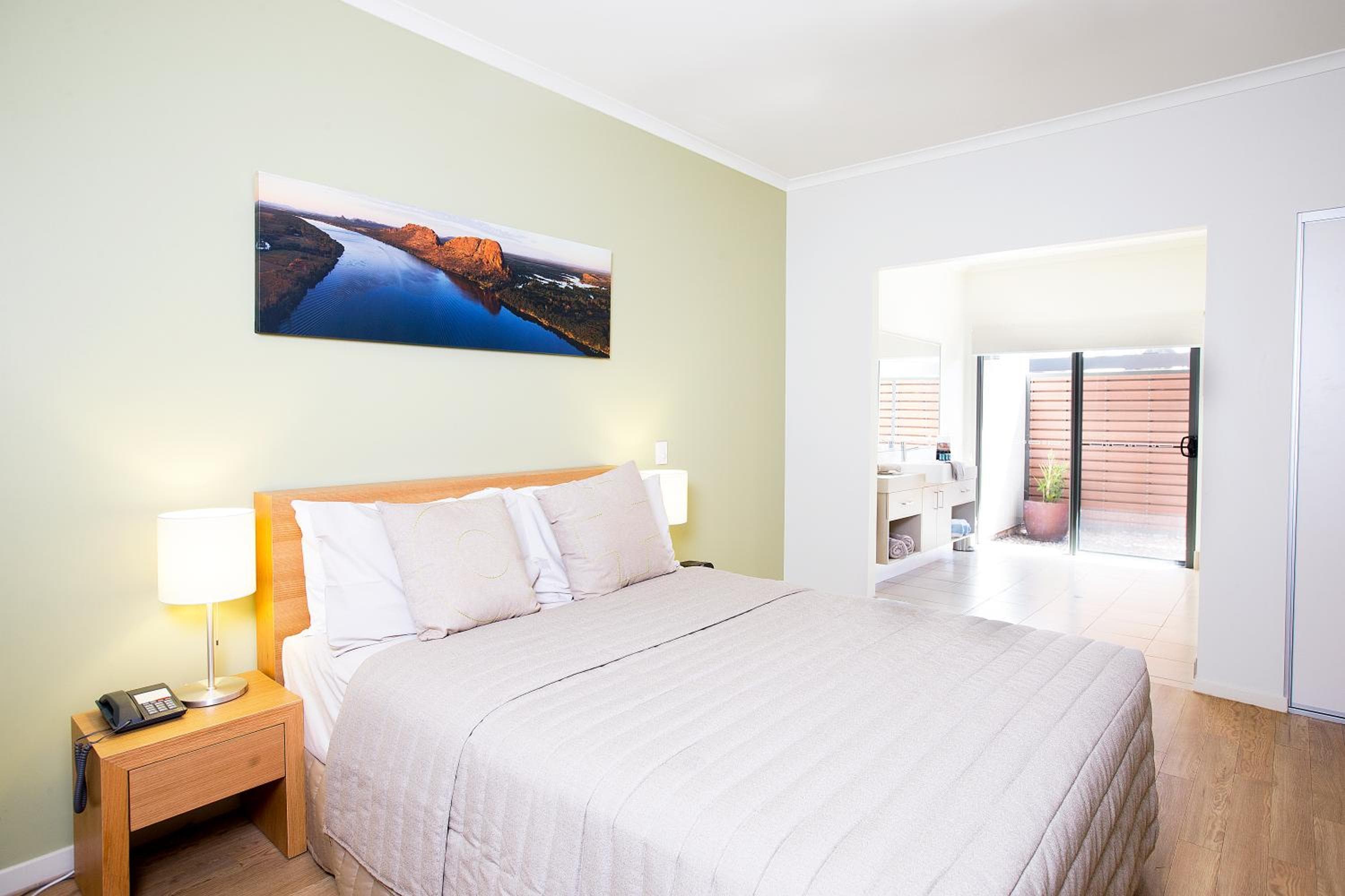 Freshwater East Kimberley Apartments, Kununurra, photo 2