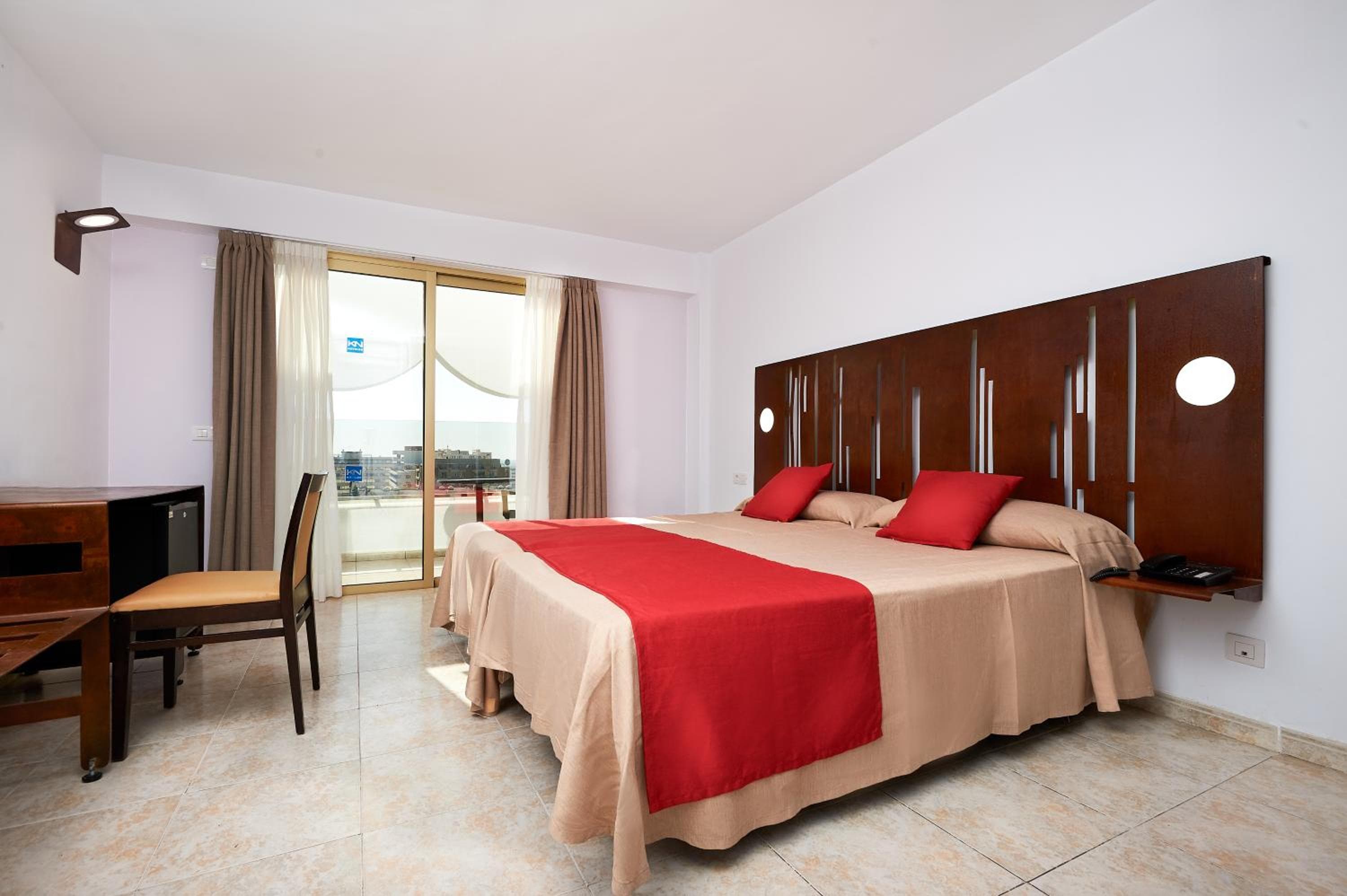 Kn Aparthotel Columbus, Playa de las Americas, photo 3