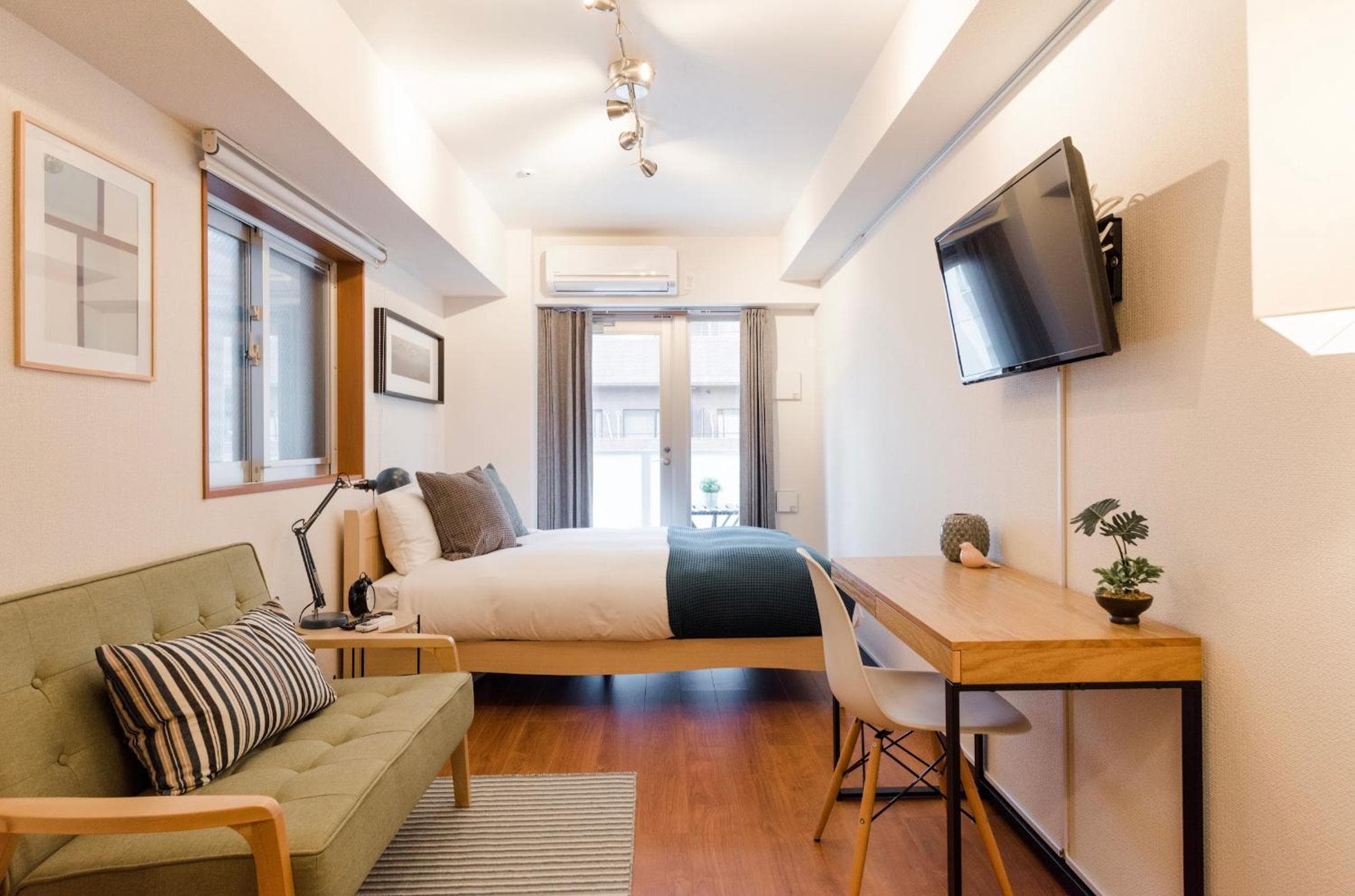 Dash Living Shinjuku, Tokyo, photo 3